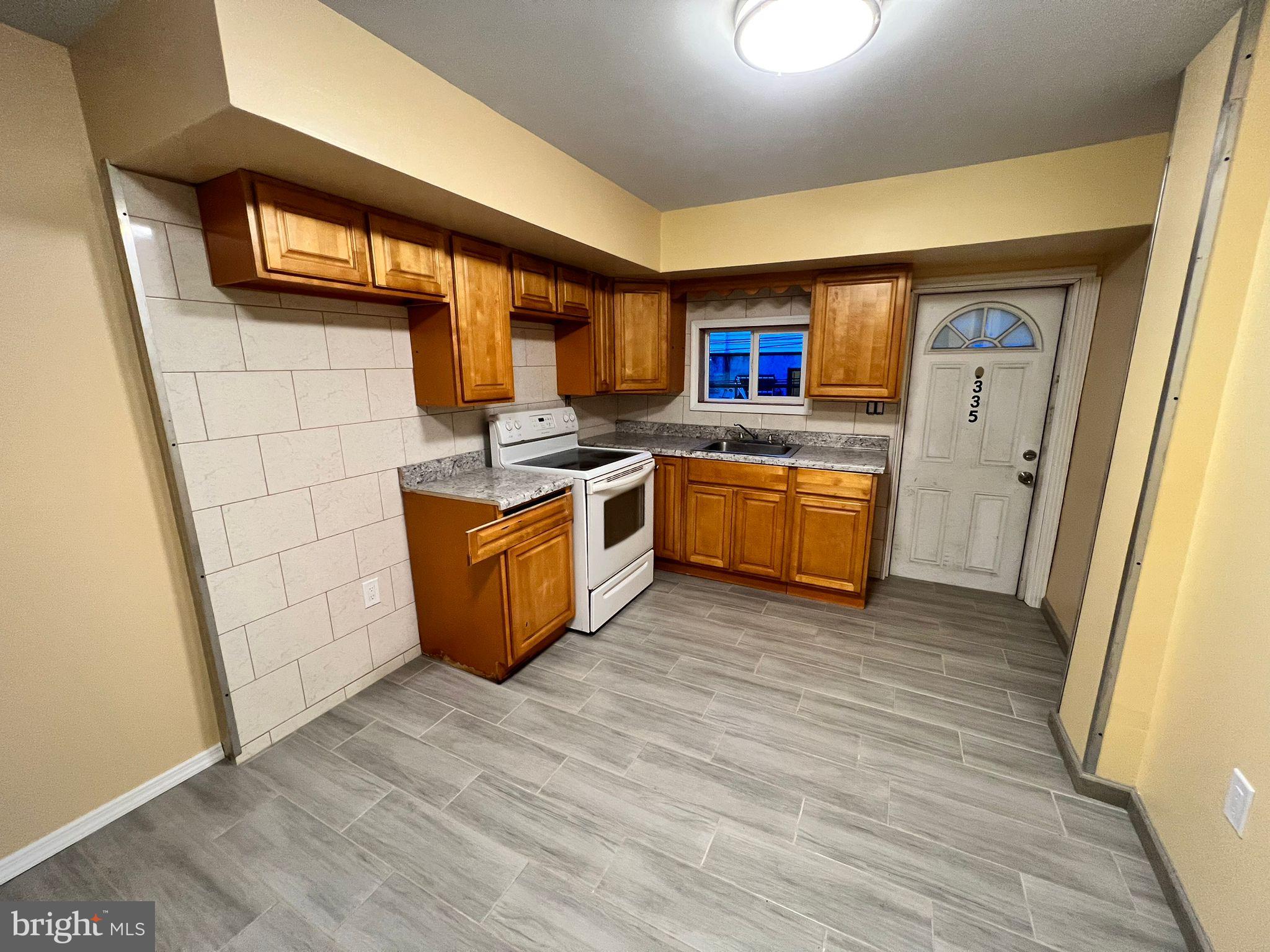 HARROWGATE - Residential Lease