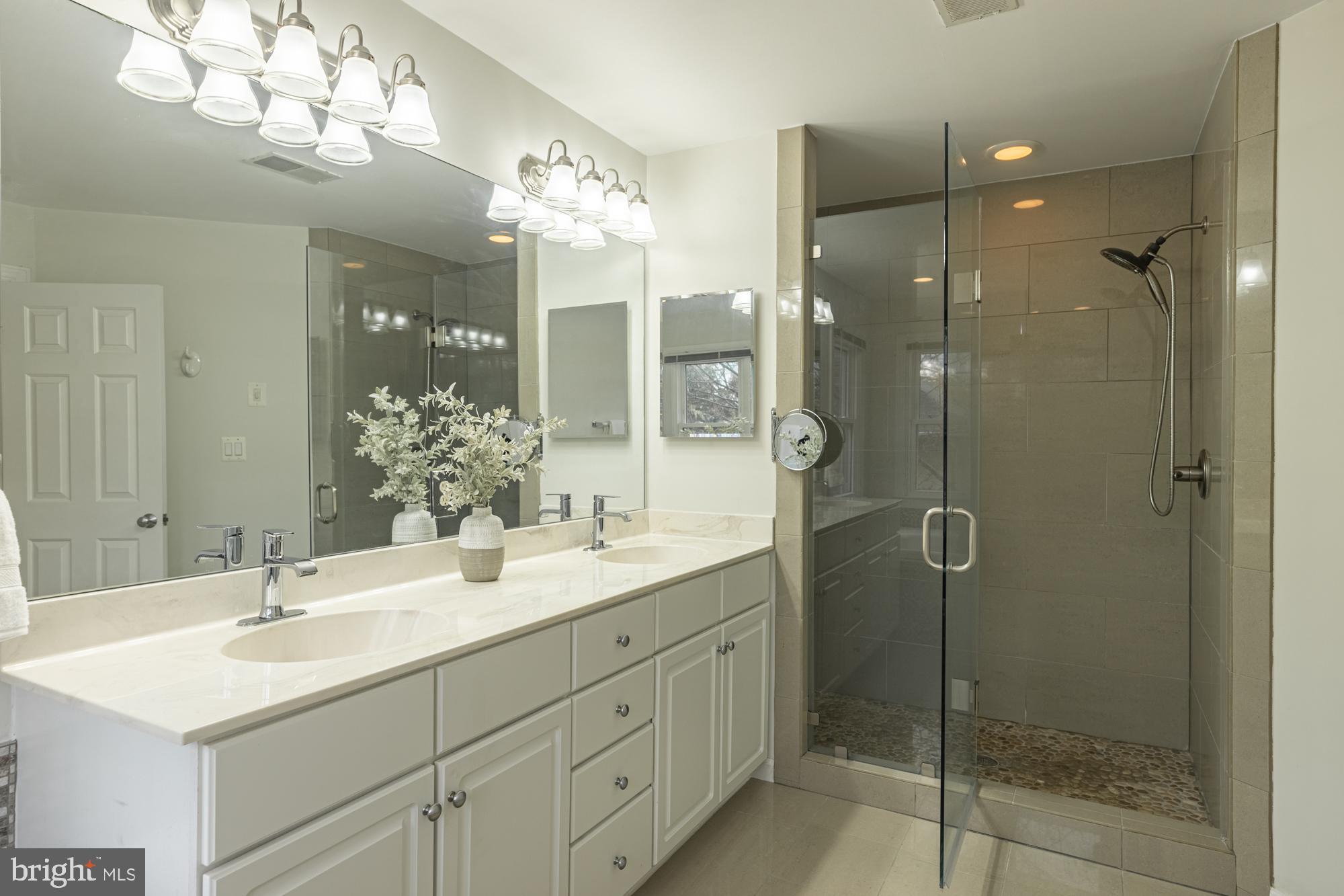 BRANDON VILLAGE - Residential