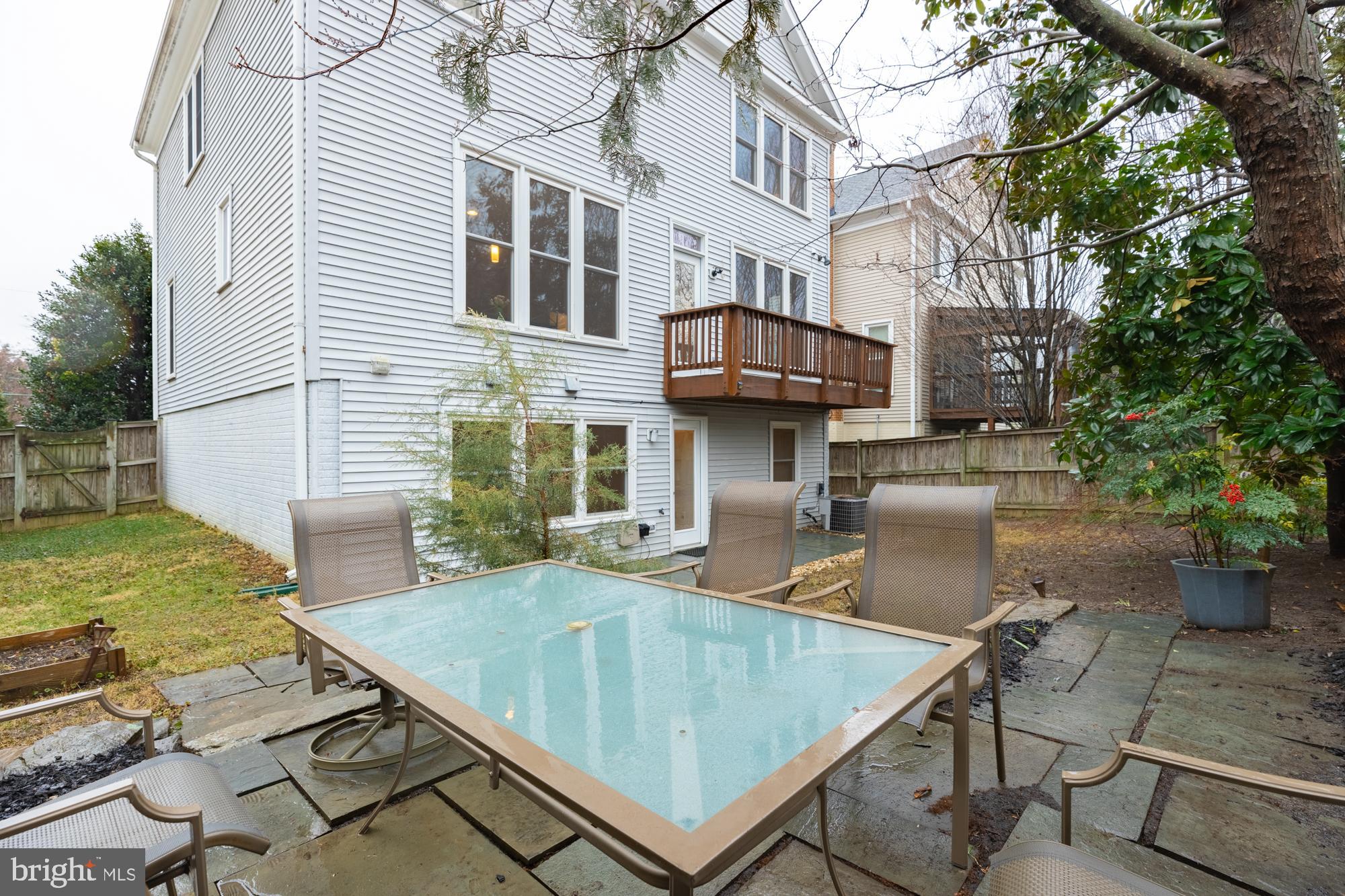 BRANDON VILLAGE - Residential