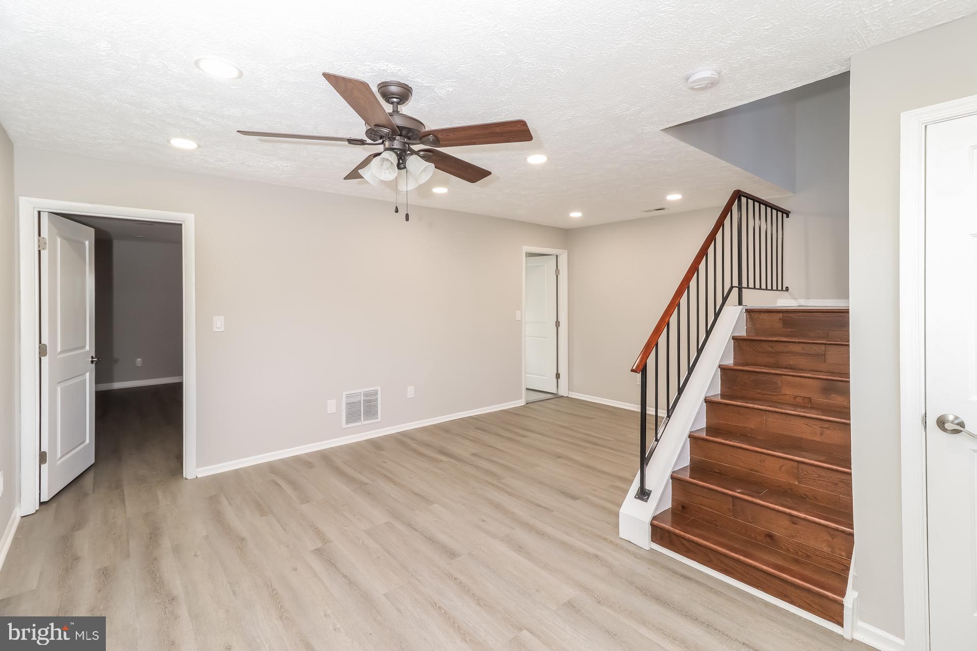 WOODCREST HOMES - Residential