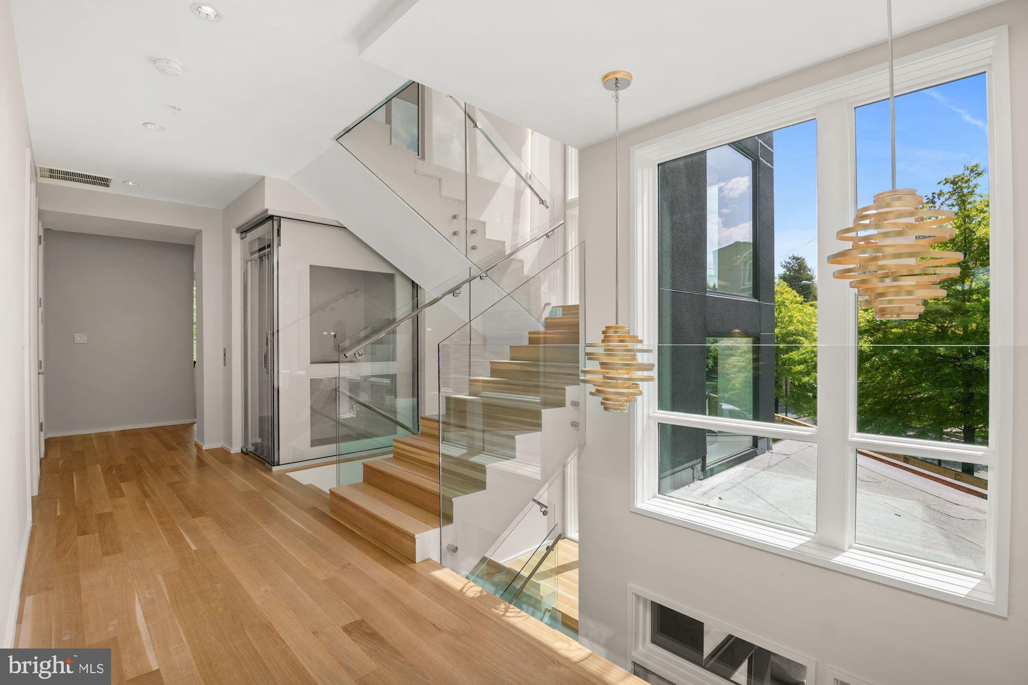 OBSERVATORY CIRCLE - Residential