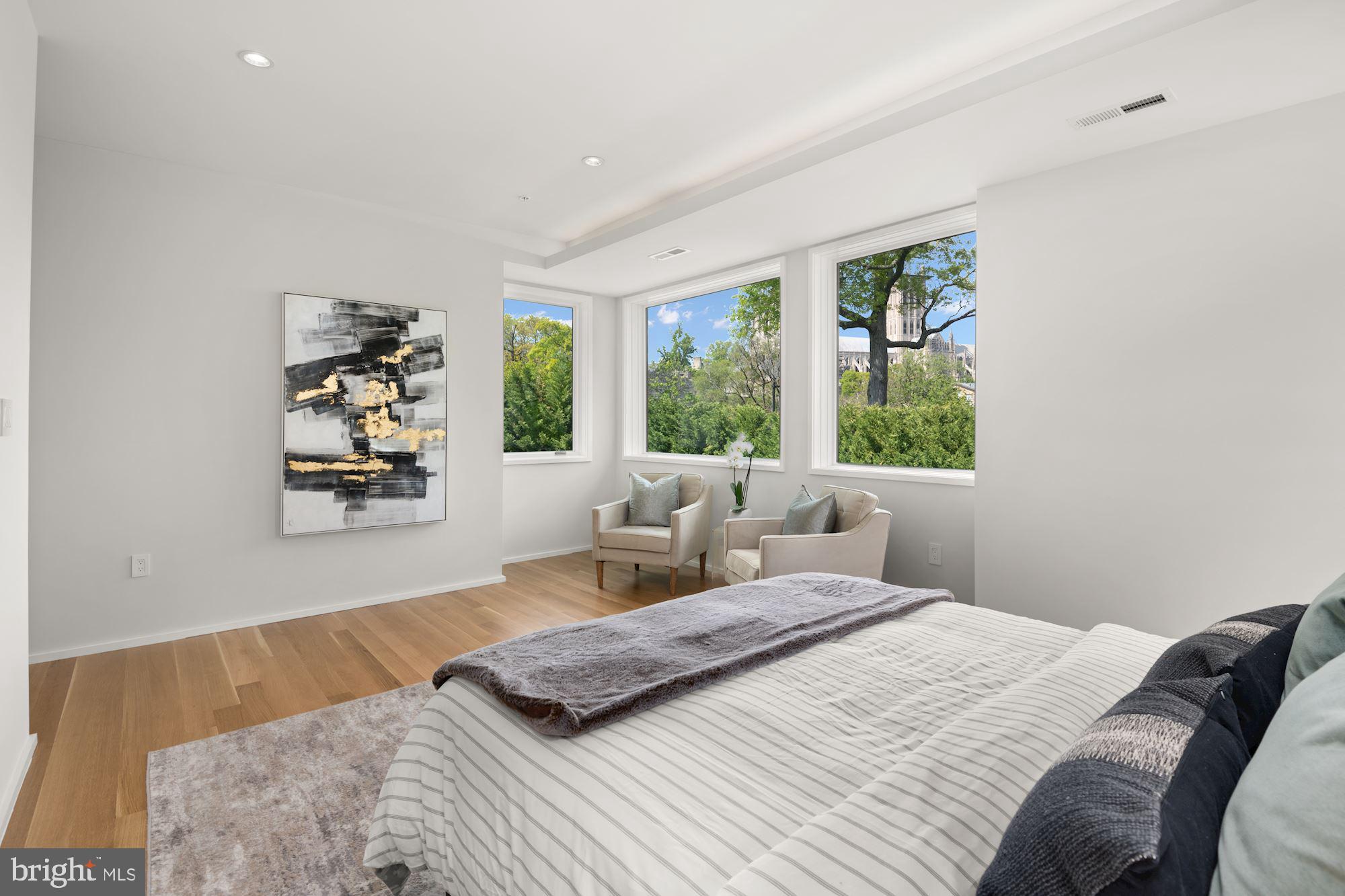 OBSERVATORY CIRCLE - Residential