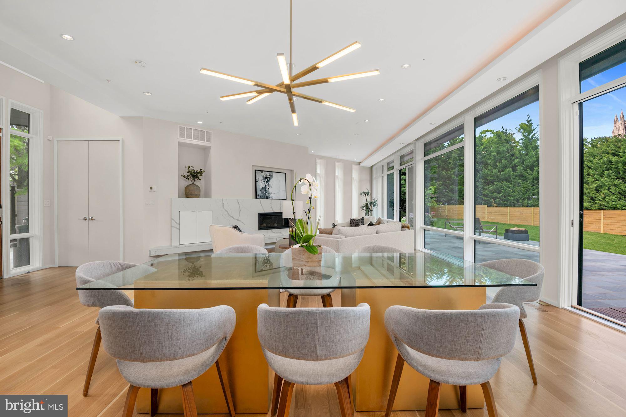 OBSERVATORY CIRCLE - Residential