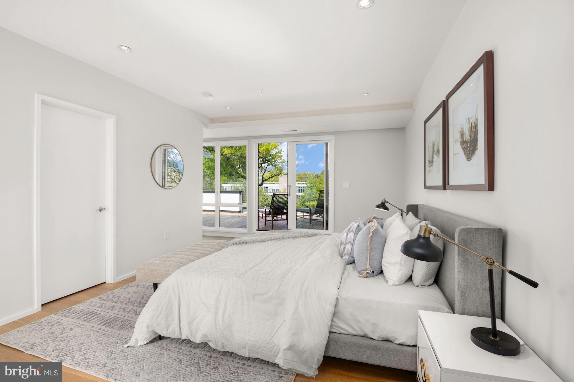 OBSERVATORY CIRCLE - Residential