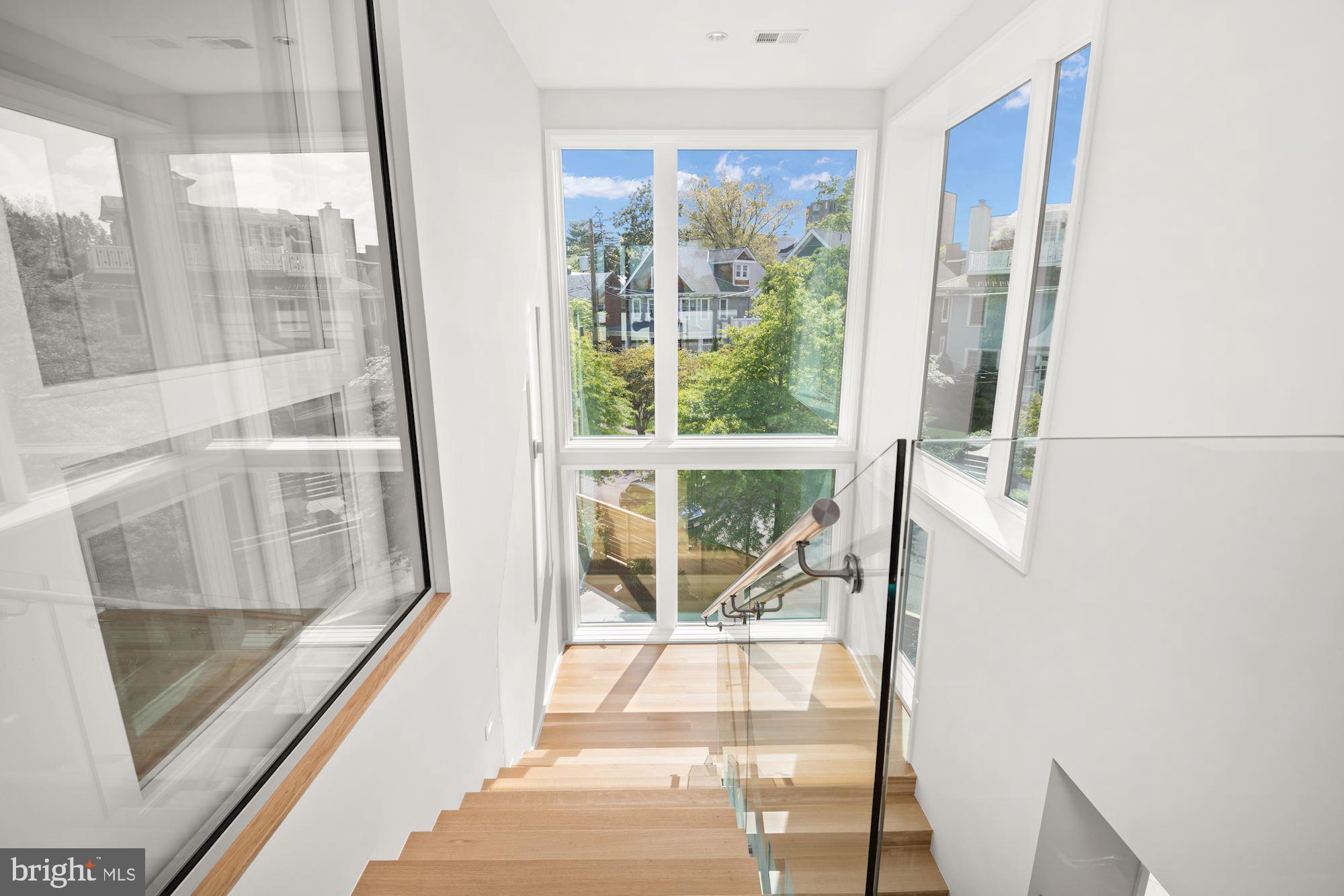 OBSERVATORY CIRCLE - Residential