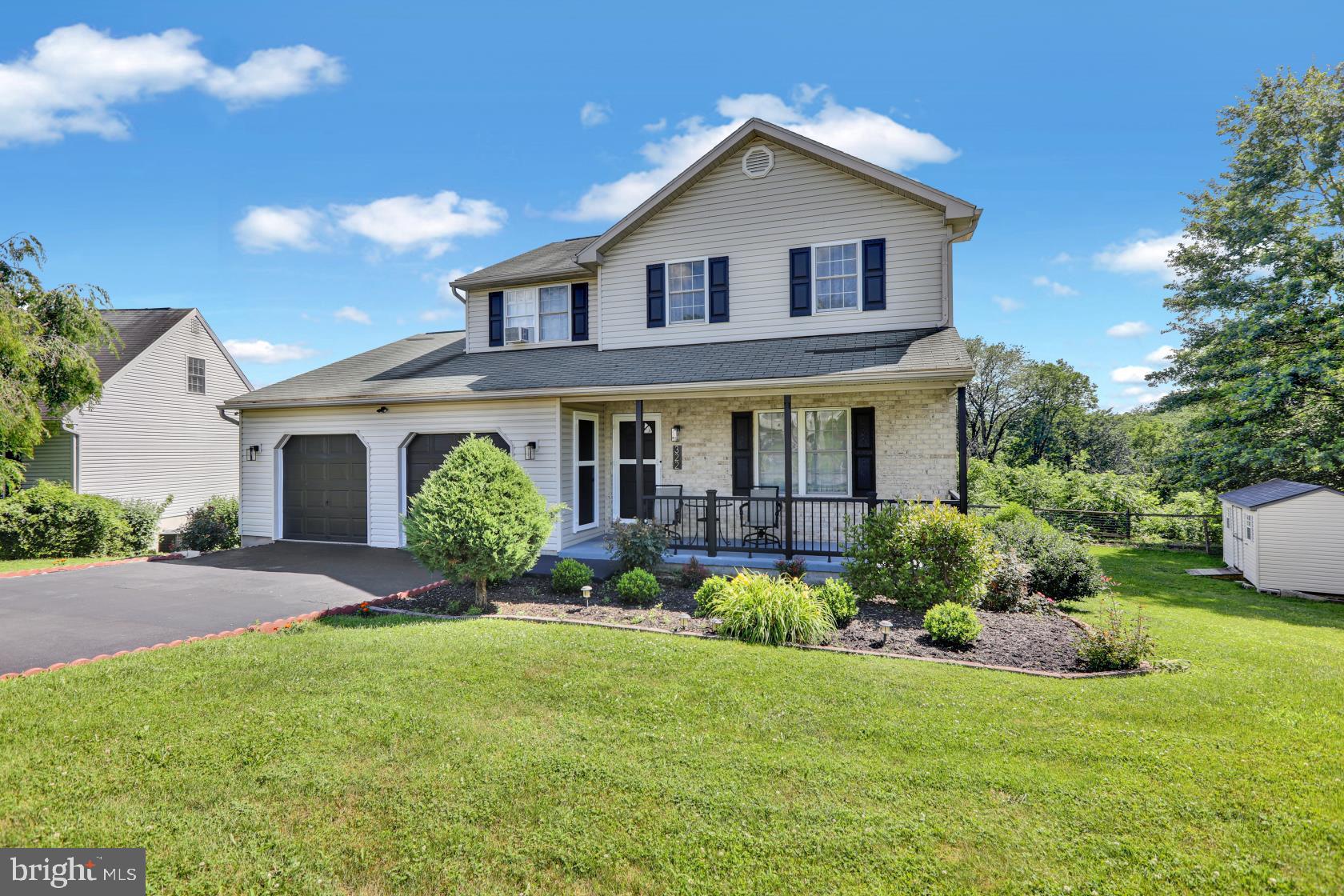 322 DOGWOOD LANE