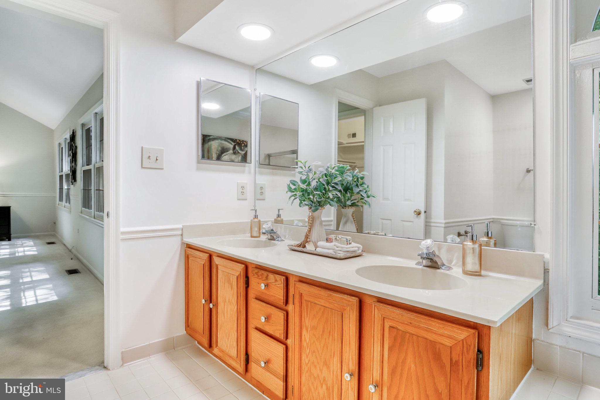 MIDDLE VALLEY - Residential