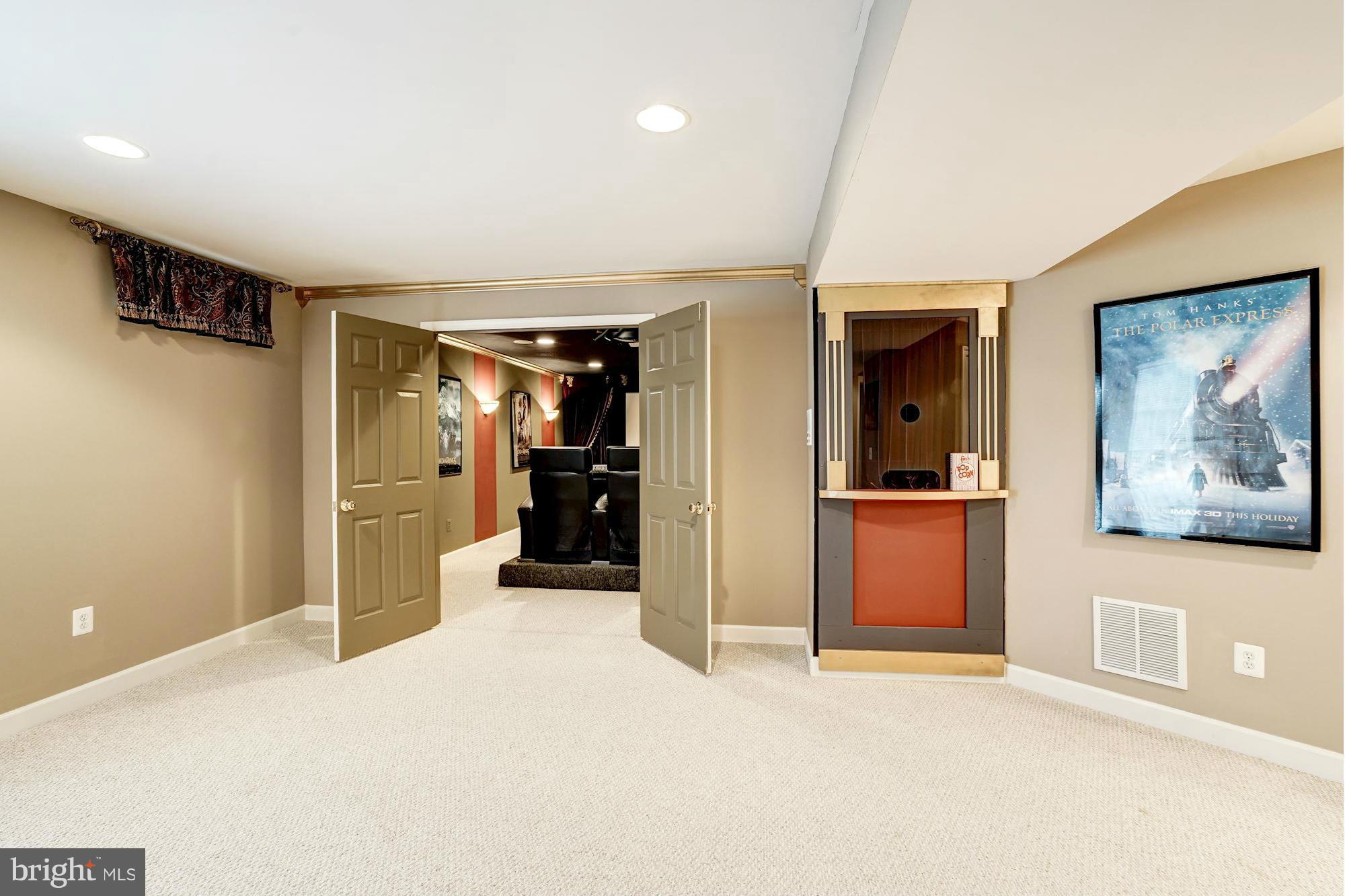 THE WOODS AT WARRENTON - Residential