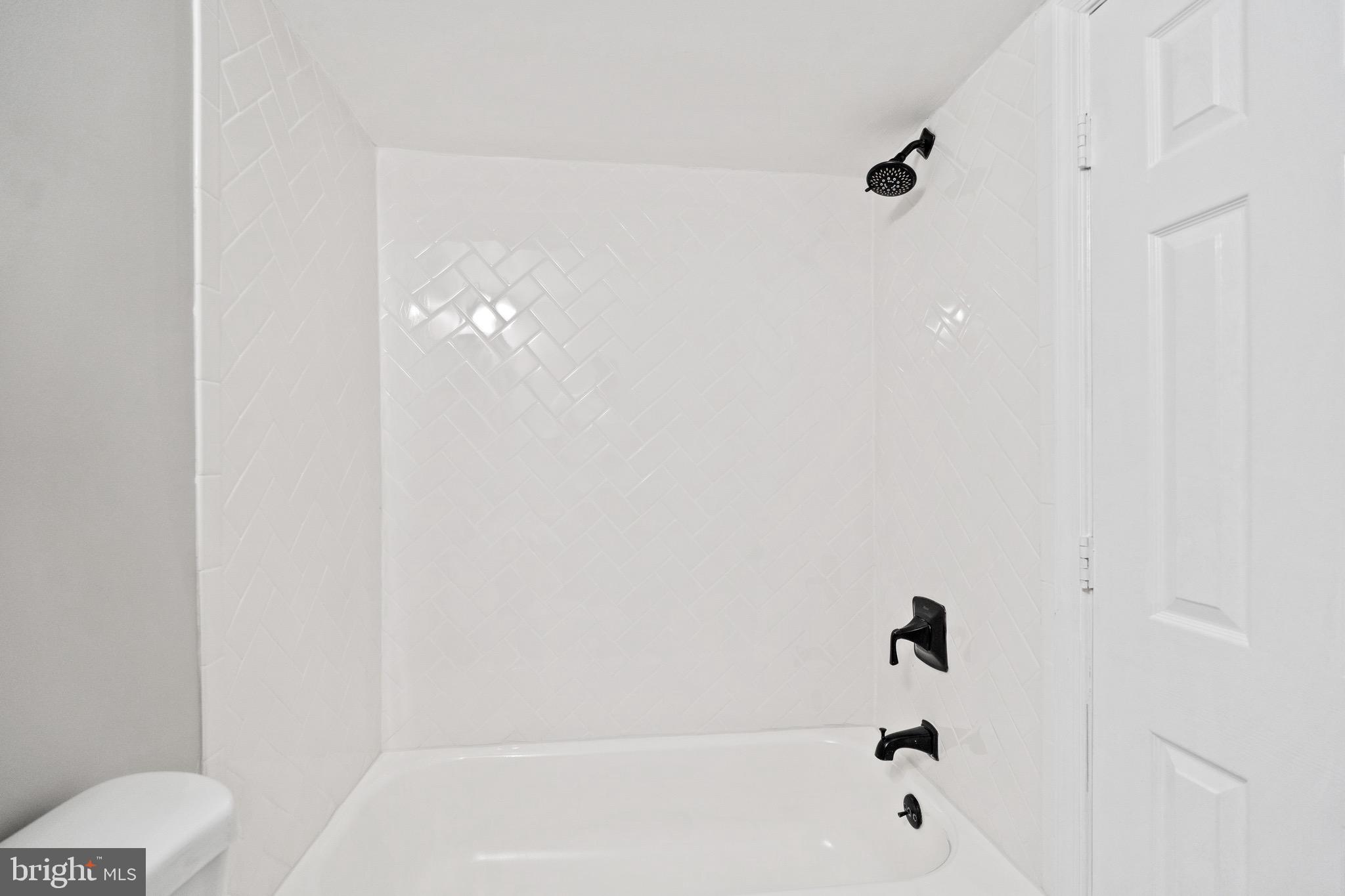 SPAULDING HEIGHTS - Residential Lease