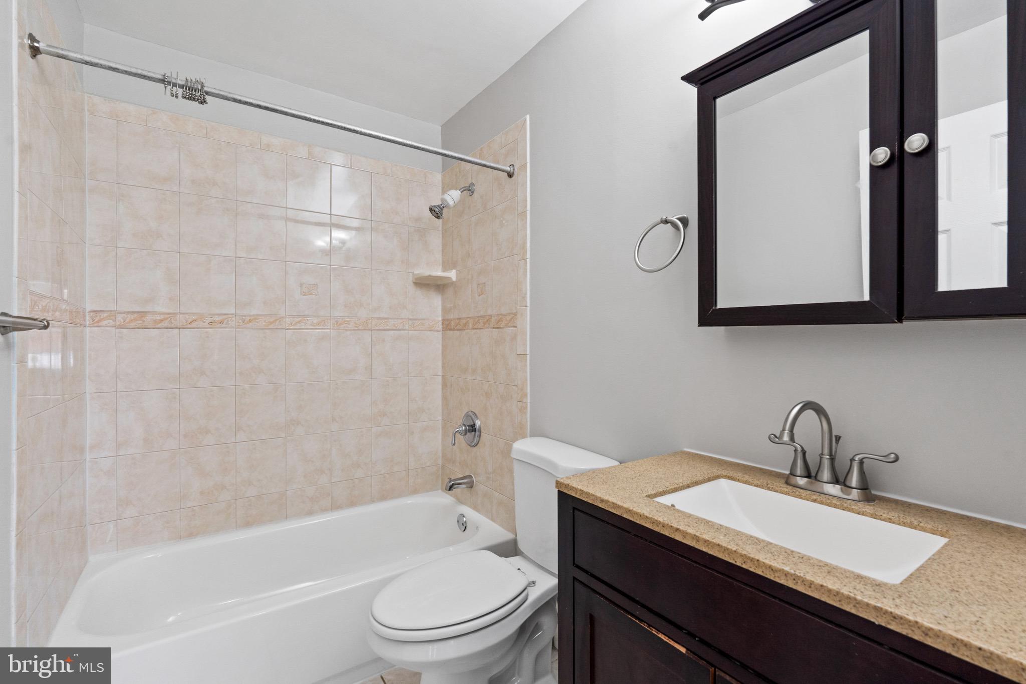 SPAULDING HEIGHTS - Residential Lease