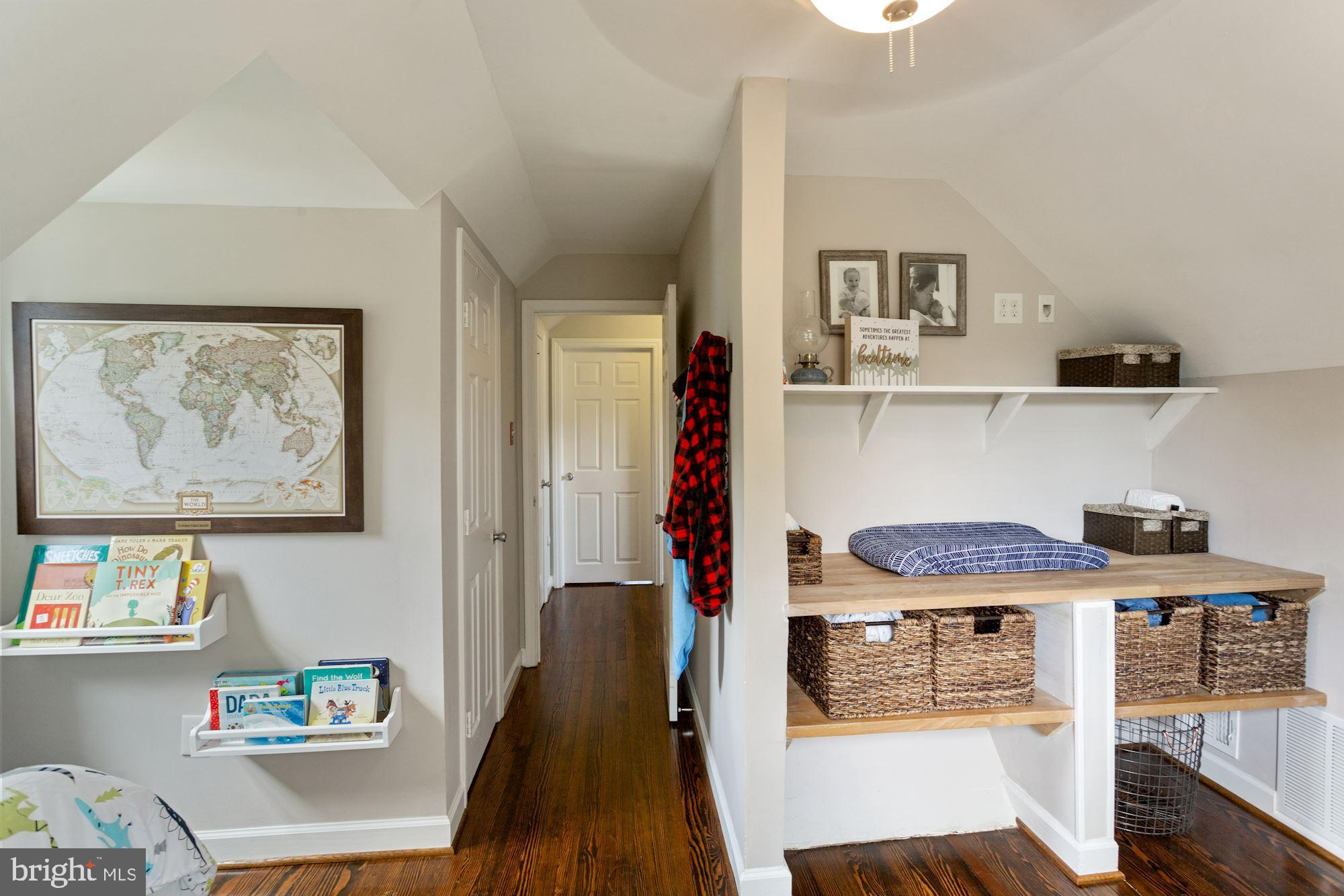 BUCKNELL MANOR - Residential