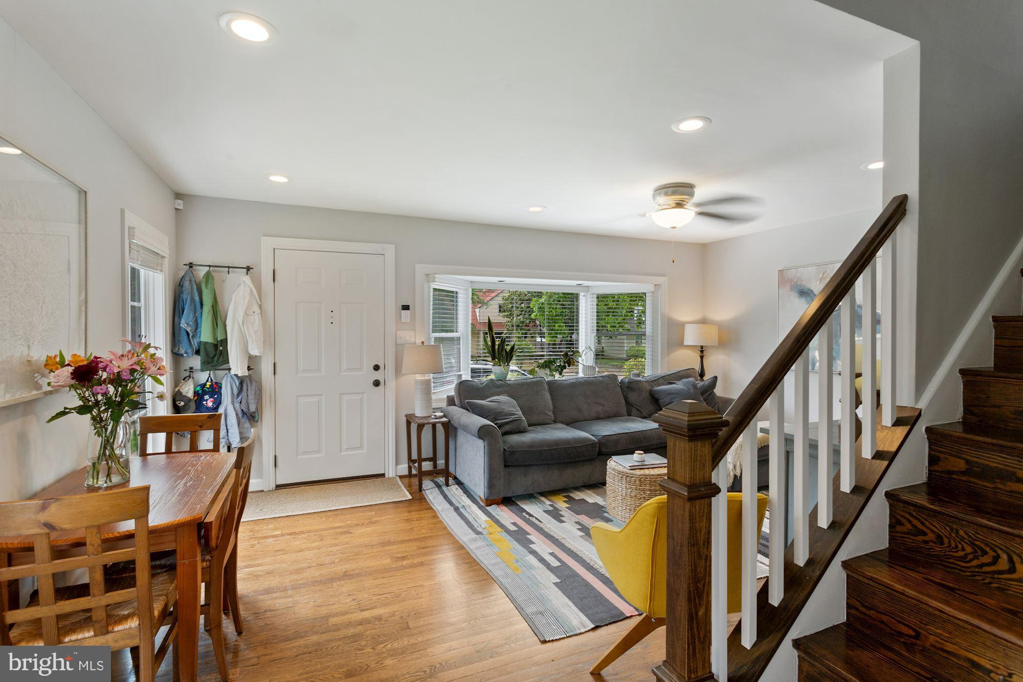 BUCKNELL MANOR - Residential