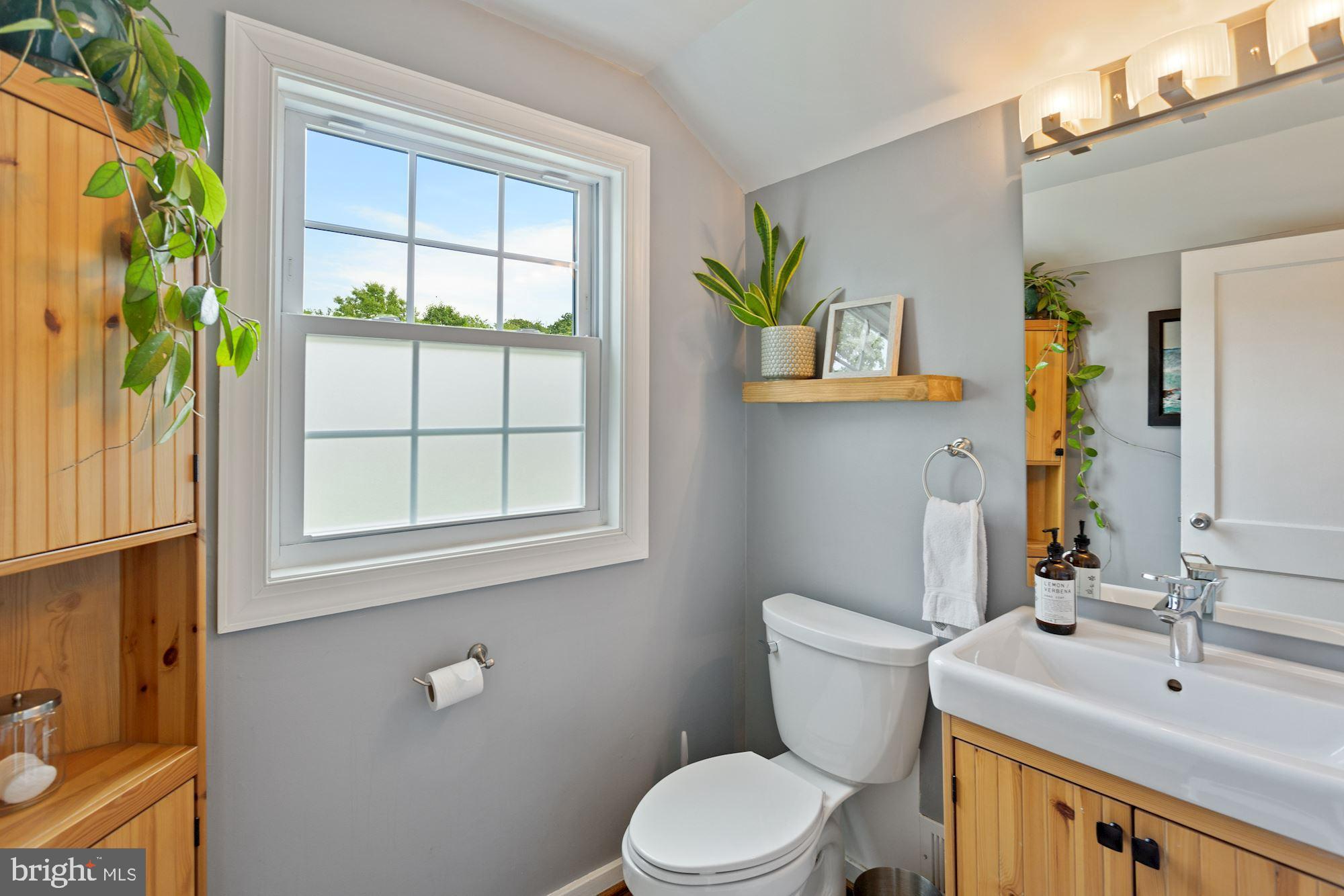 BUCKNELL MANOR - Residential