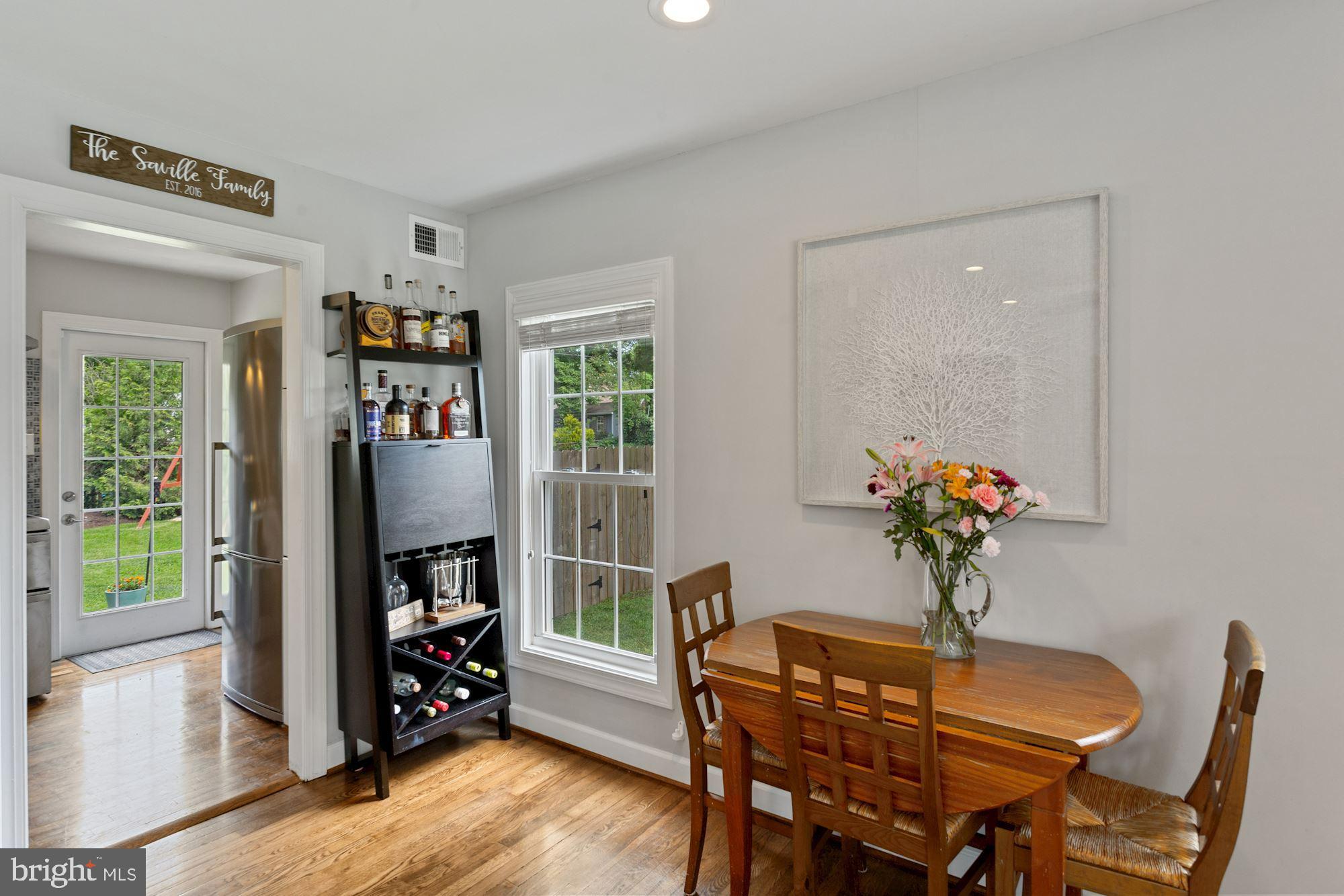 BUCKNELL MANOR - Residential