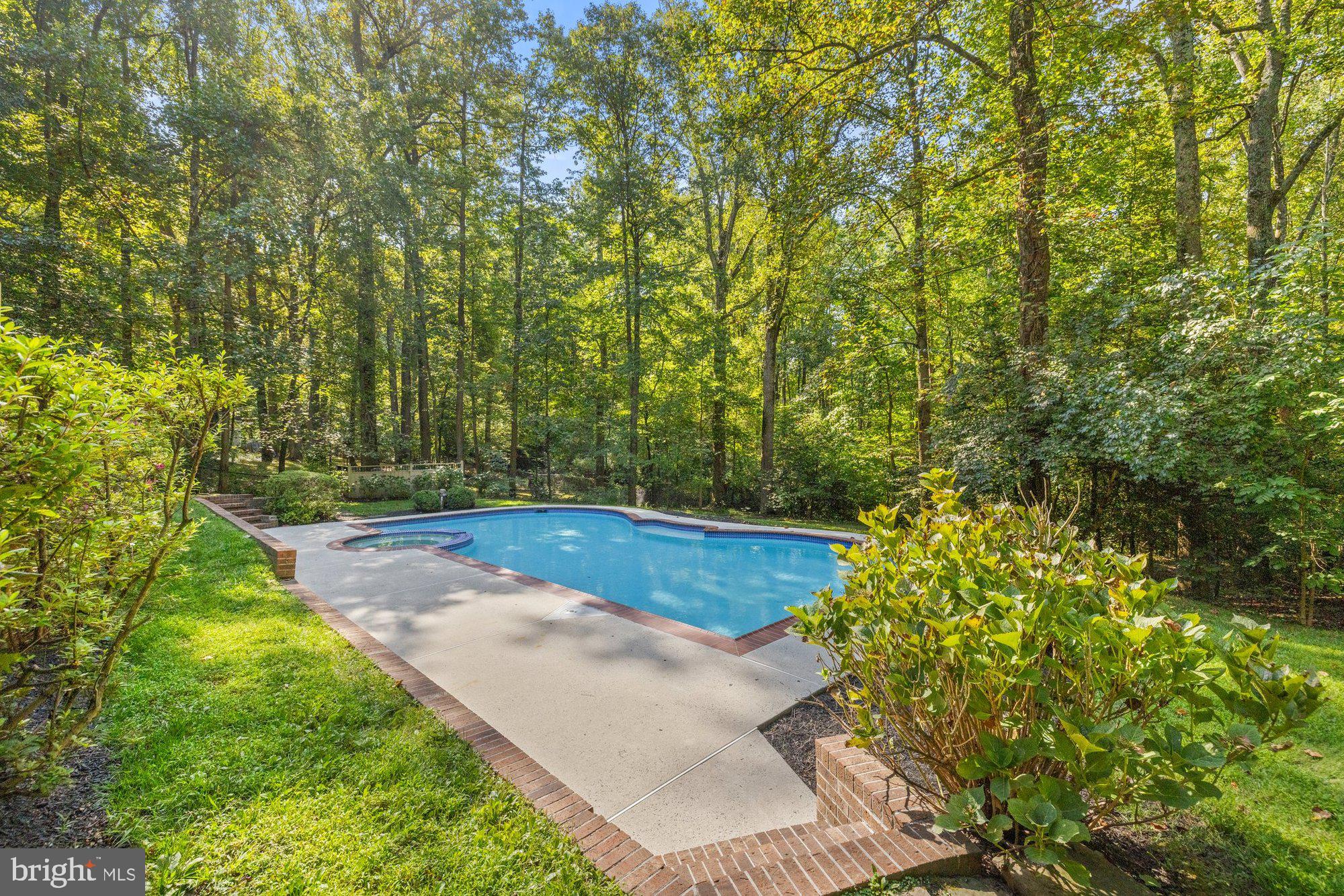 CEDAR RUN - Residential