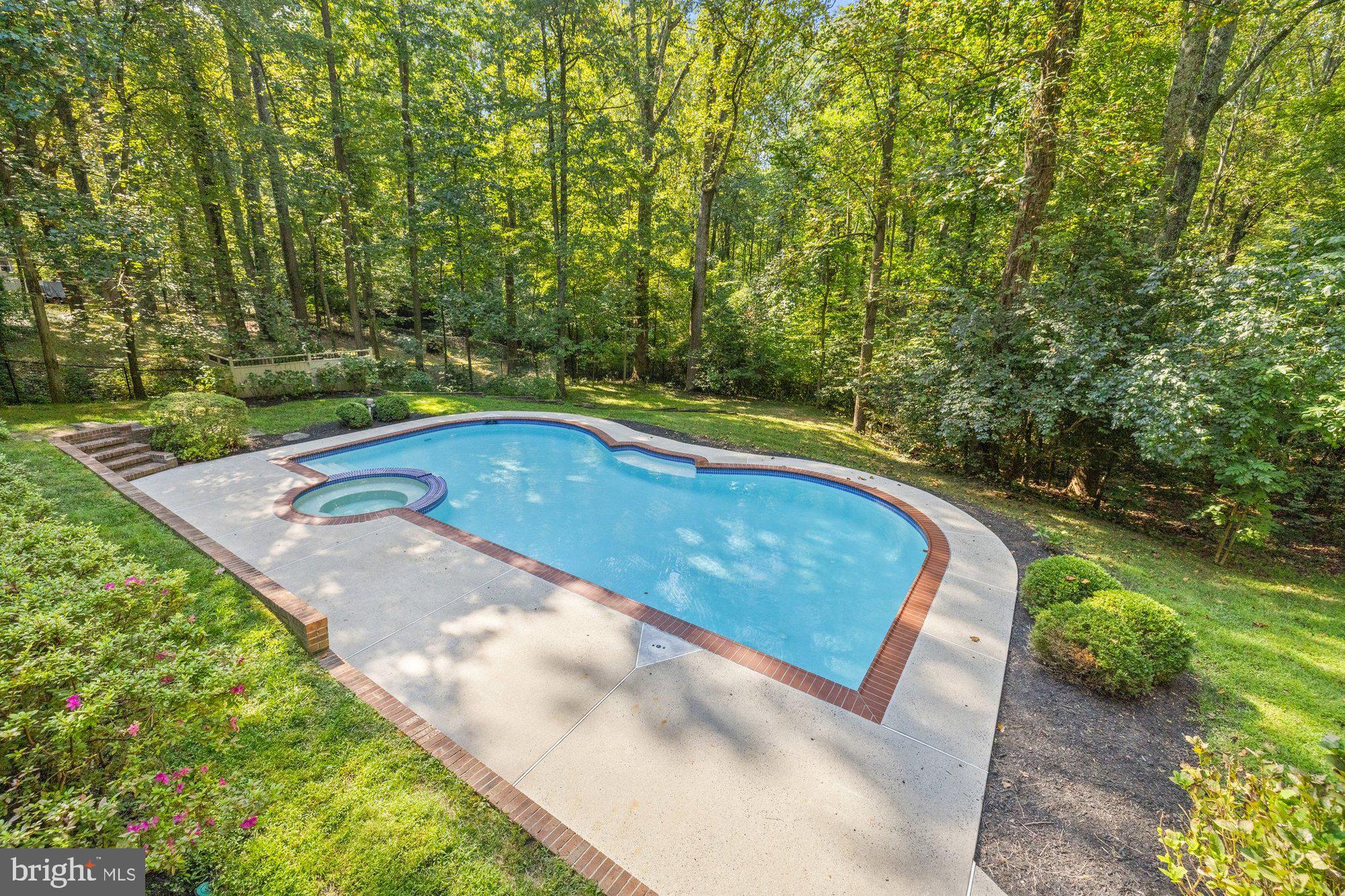 CEDAR RUN - Residential