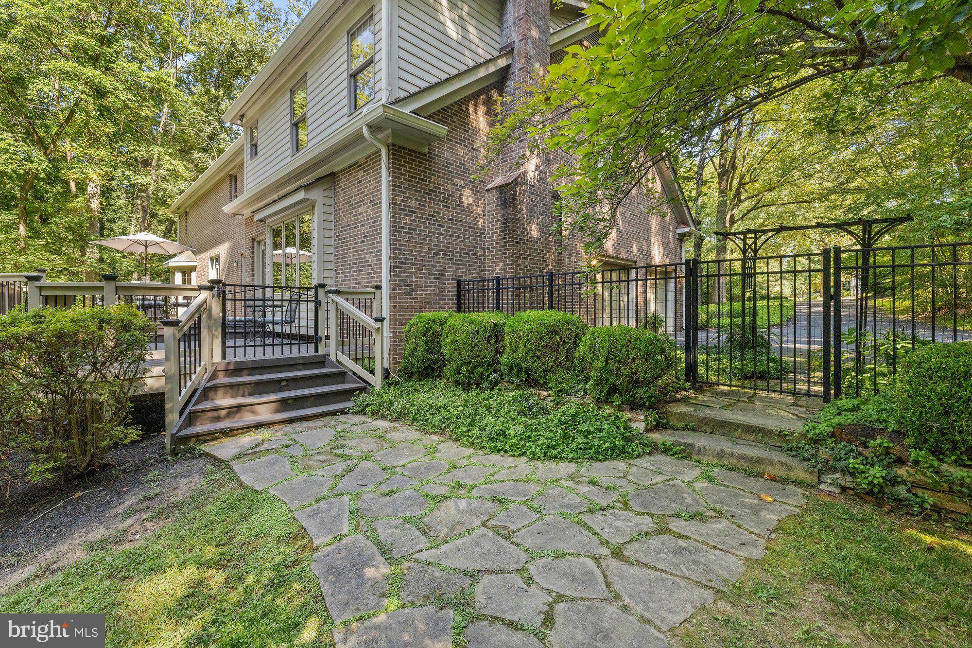 CEDAR RUN - Residential