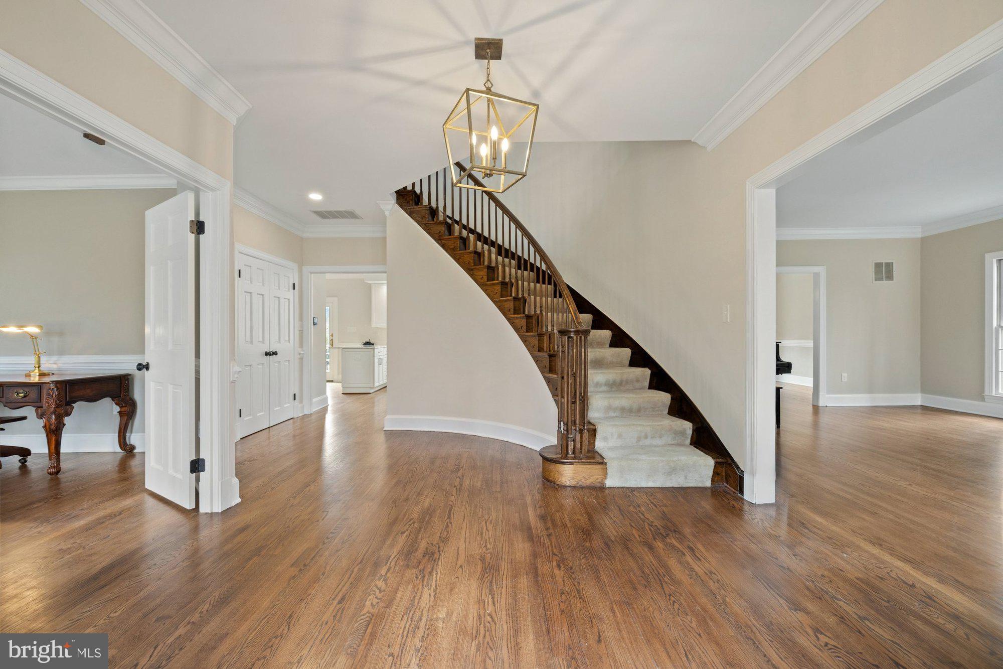 CEDAR RUN - Residential