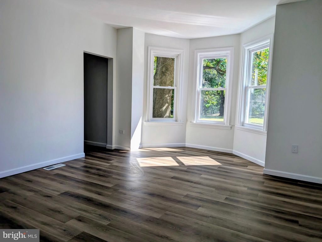 Photo of 728 Cooper Street, EDGEWATER PARK, NJ 08010 (MLS # NJBL2097280)