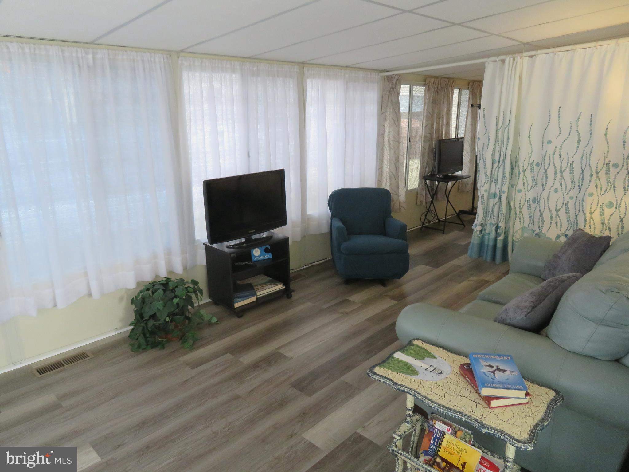 WHITE HORSE PARK II - Residential