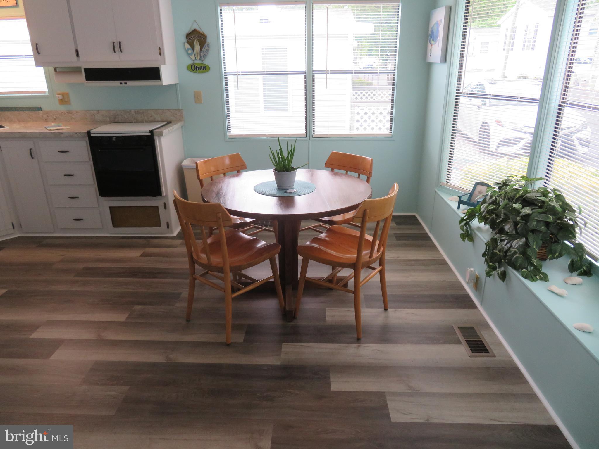 WHITE HORSE PARK II - Residential