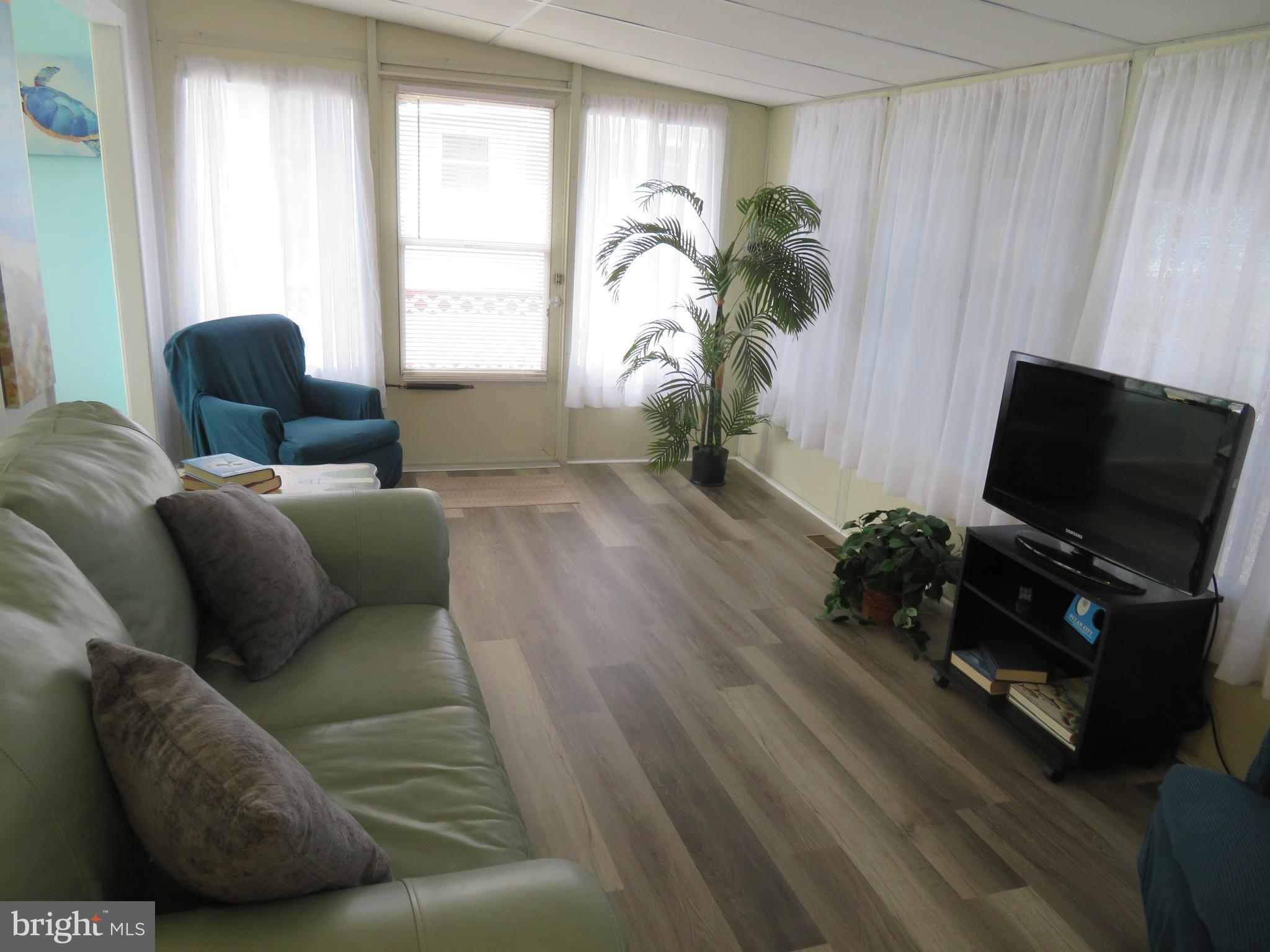 WHITE HORSE PARK II - Residential