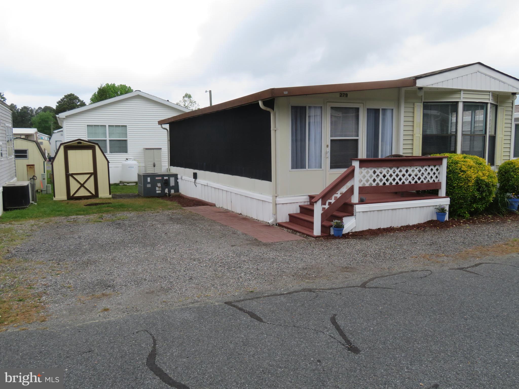 WHITE HORSE PARK II - Residential