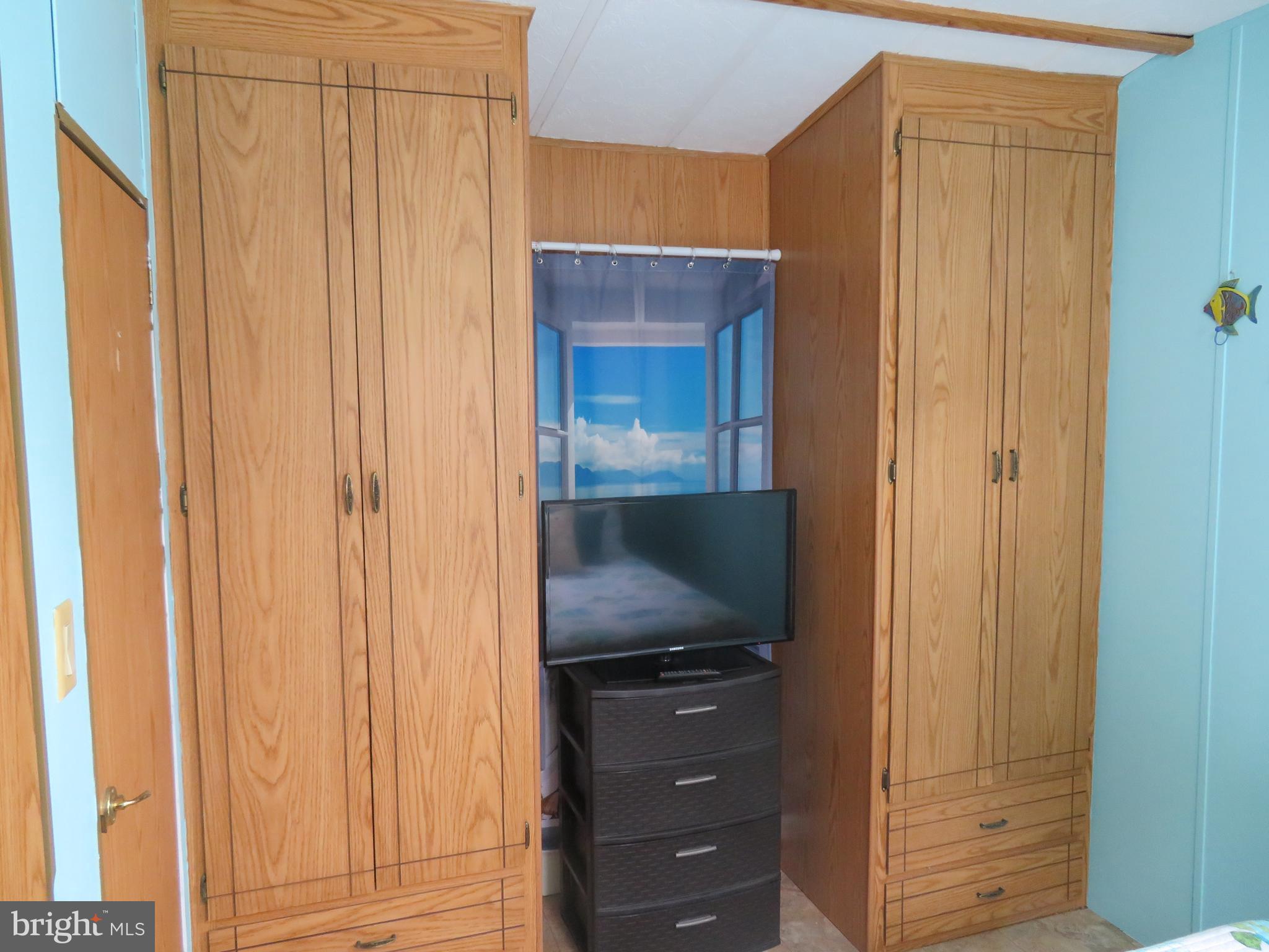 WHITE HORSE PARK II - Residential