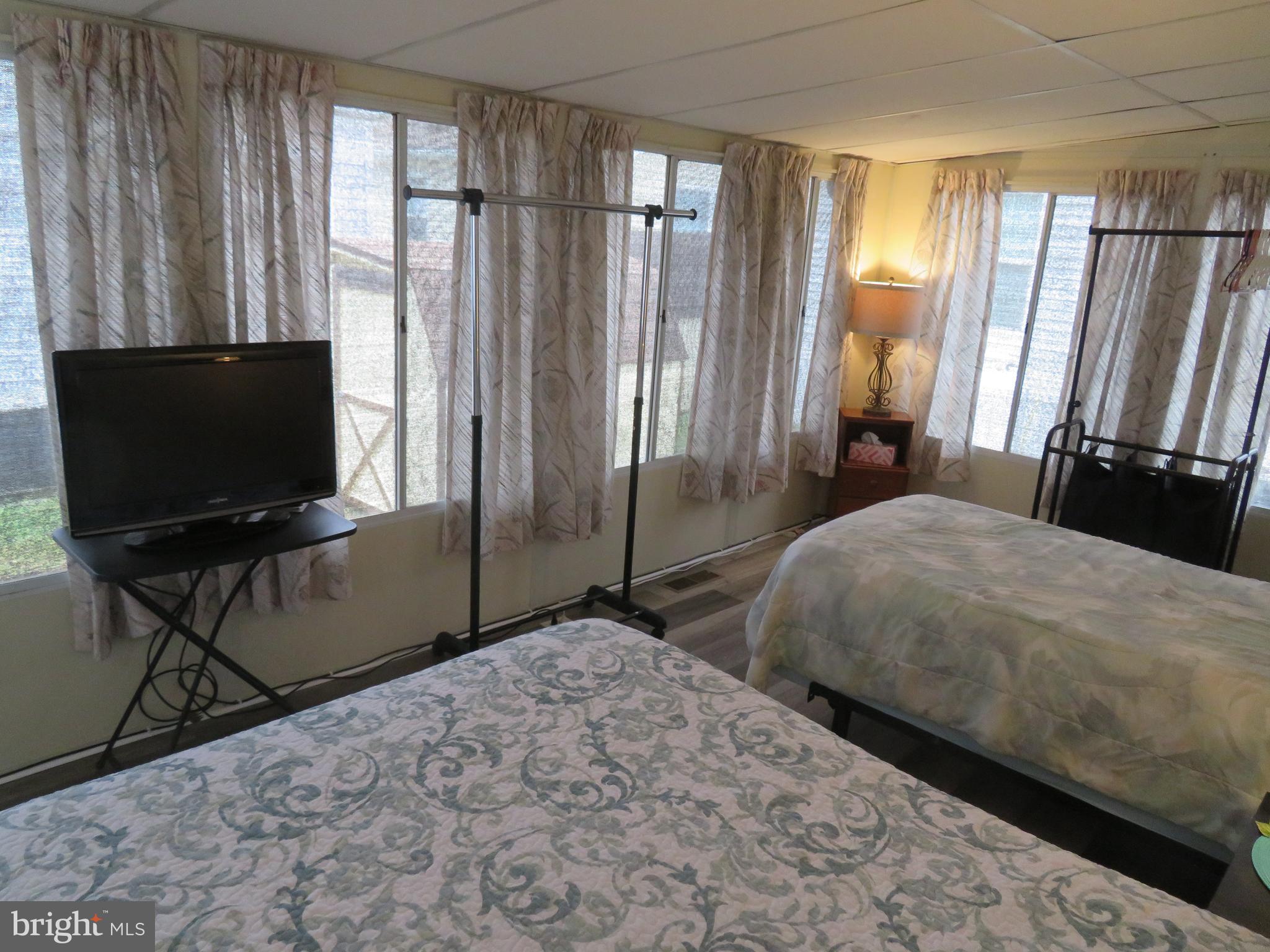 WHITE HORSE PARK II - Residential