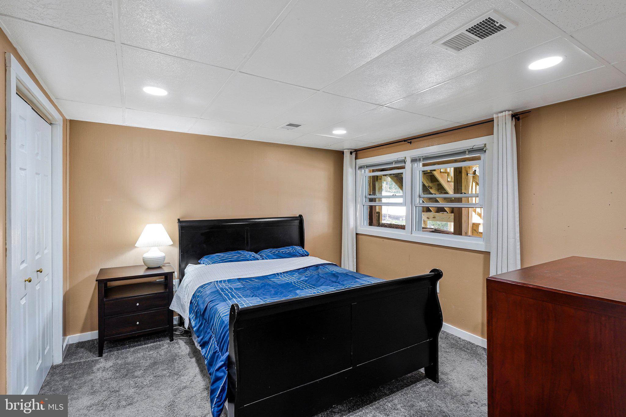 MIDDLERIDGE - Residential