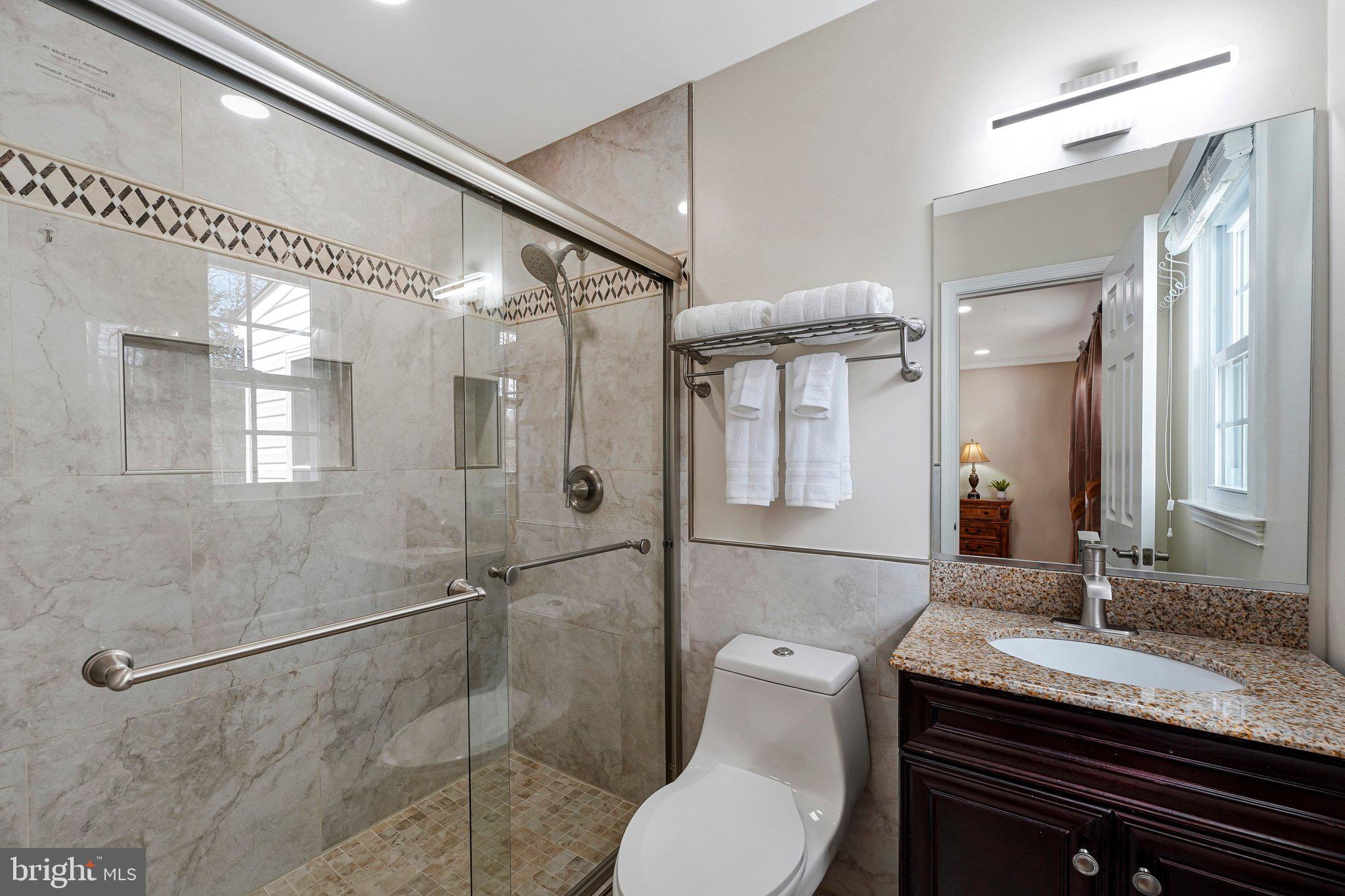 MIDDLERIDGE - Residential