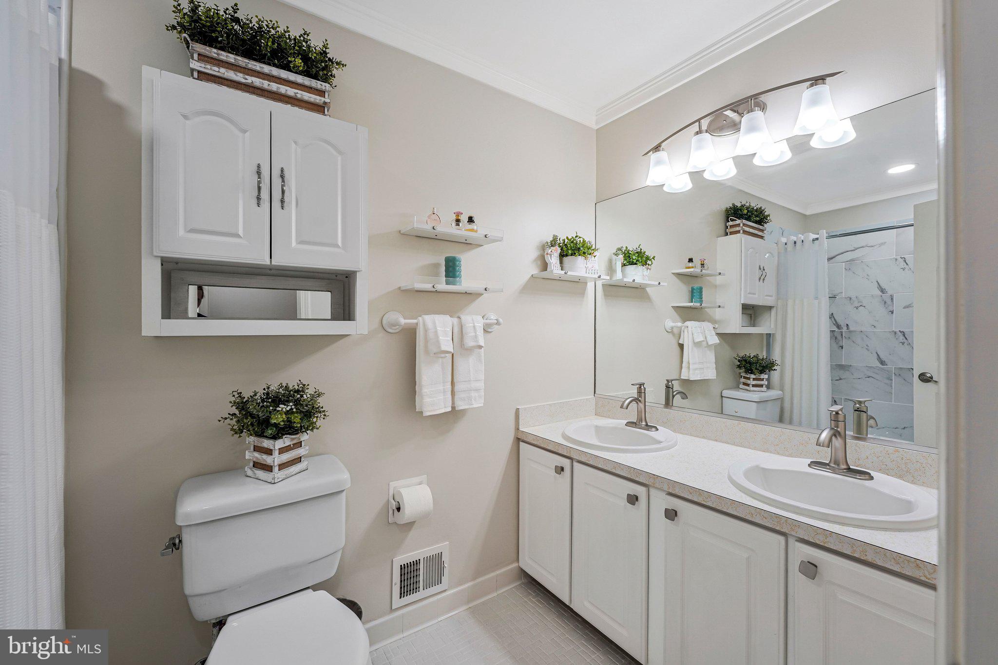 MIDDLERIDGE - Residential