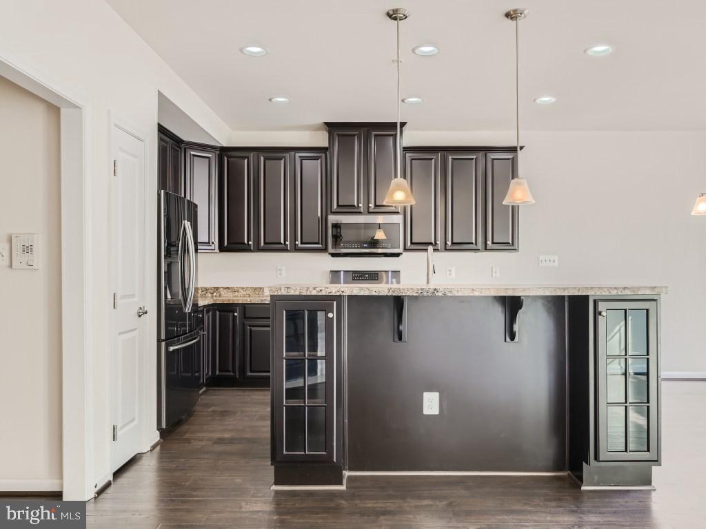 TOWN CENTER COMMONS - Residential