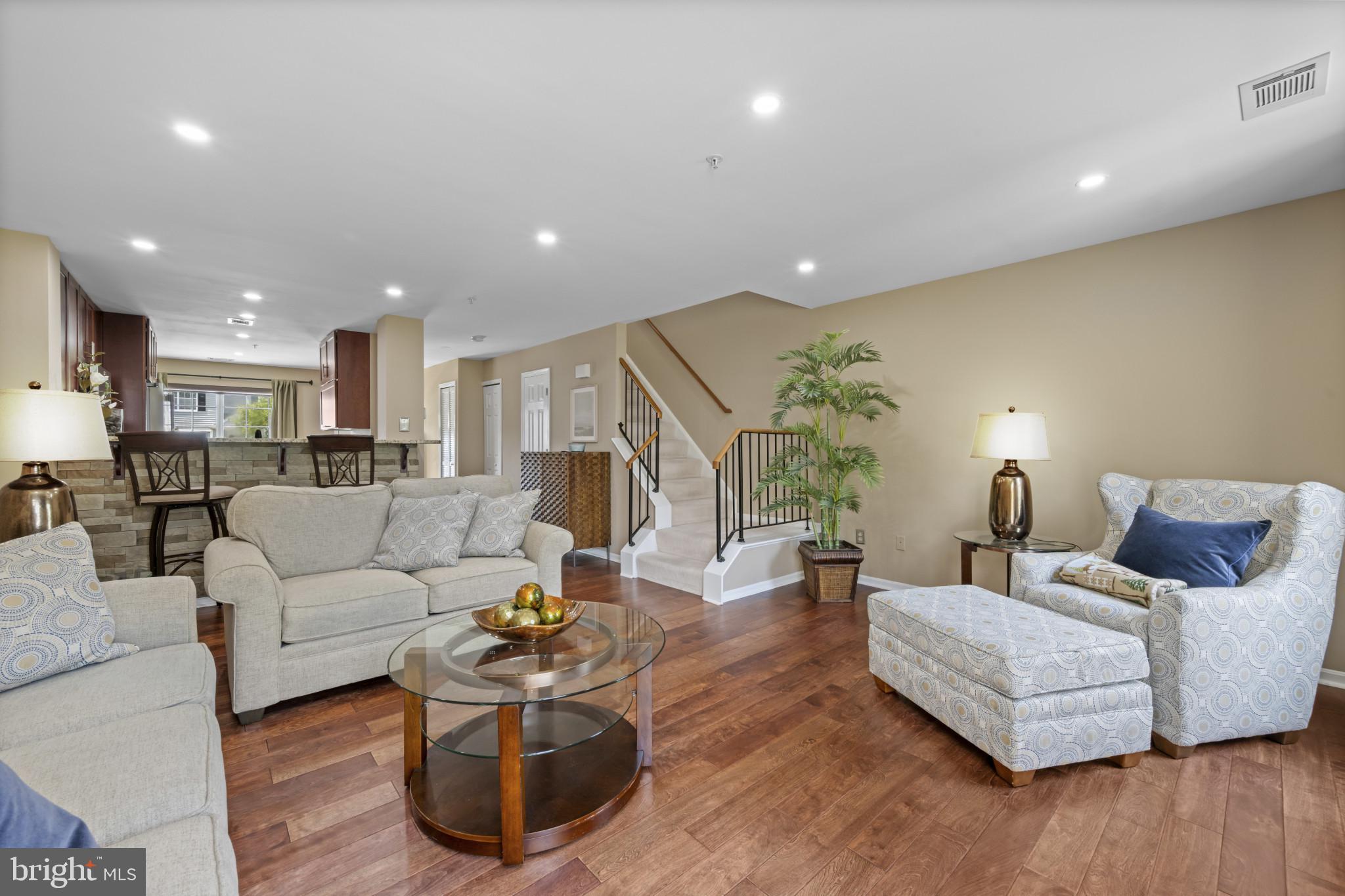 CEDAR GROVE AT CROFTON - Residential