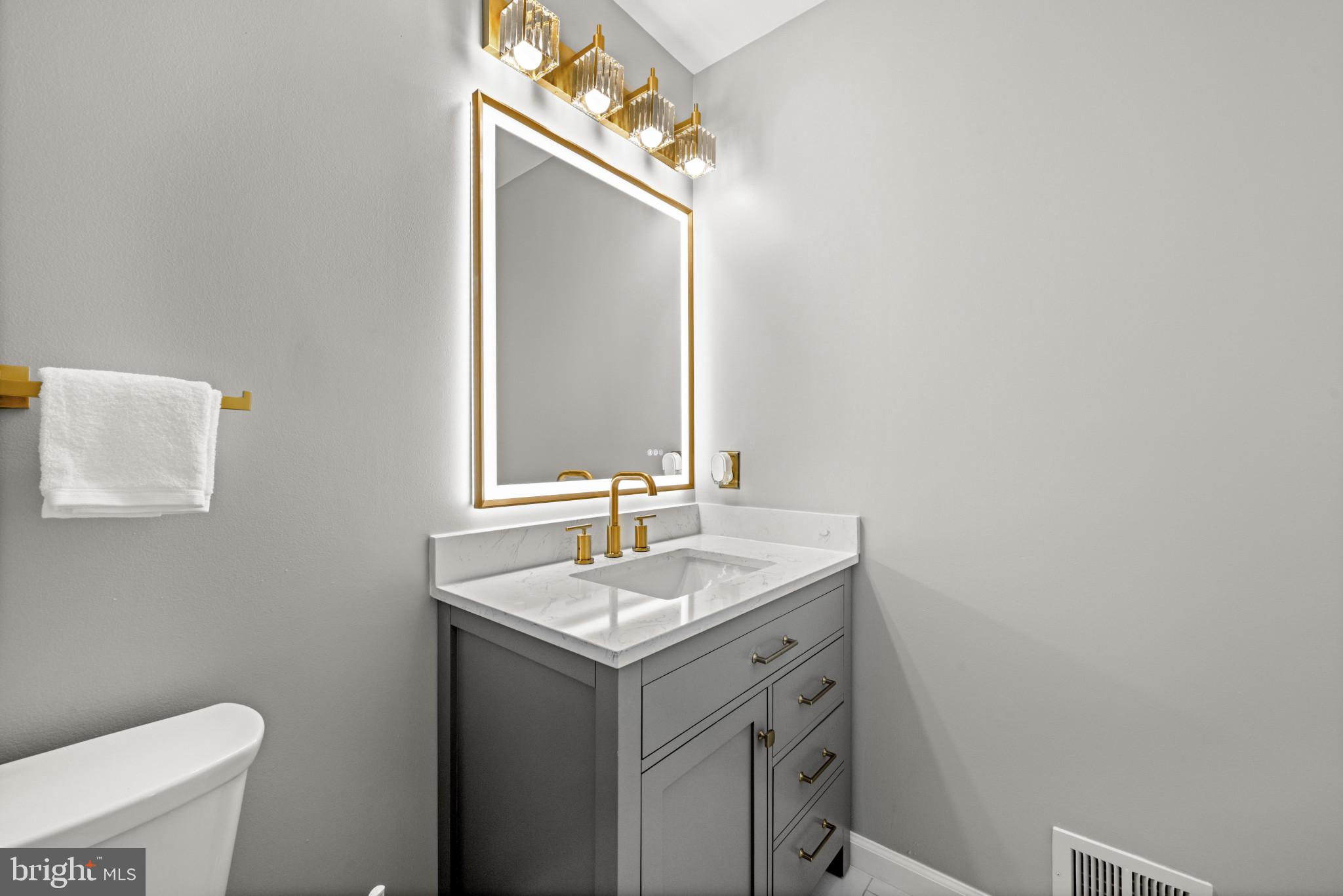 CEDAR GROVE AT CROFTON - Residential