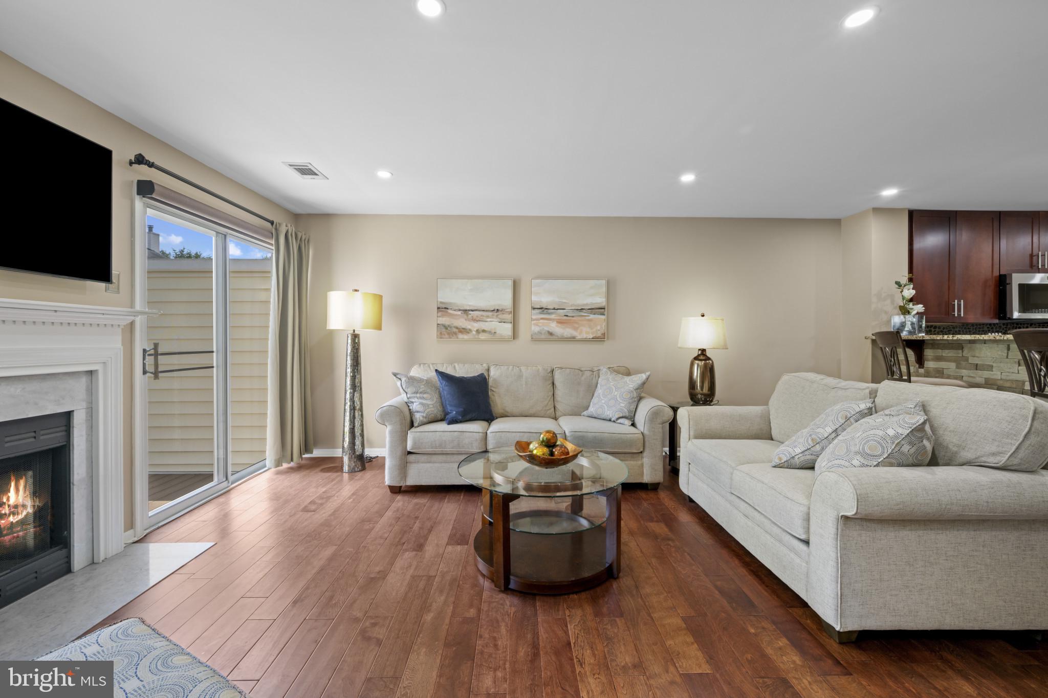 CEDAR GROVE AT CROFTON - Residential