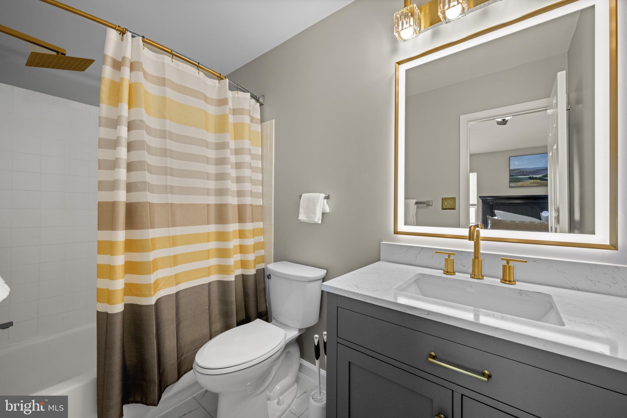 CEDAR GROVE AT CROFTON - Residential