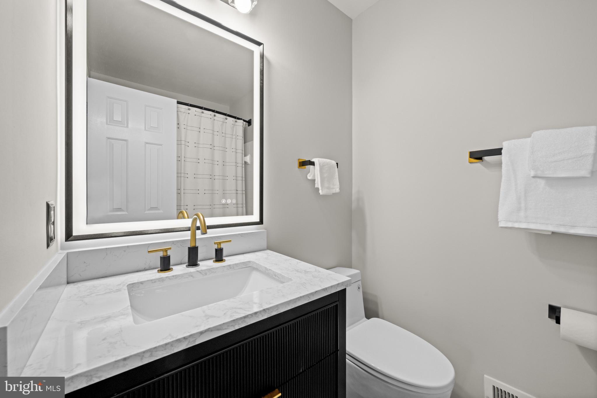 CEDAR GROVE AT CROFTON - Residential