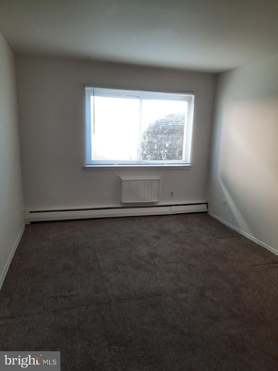 HIDDEN VALLEY - Residential Lease