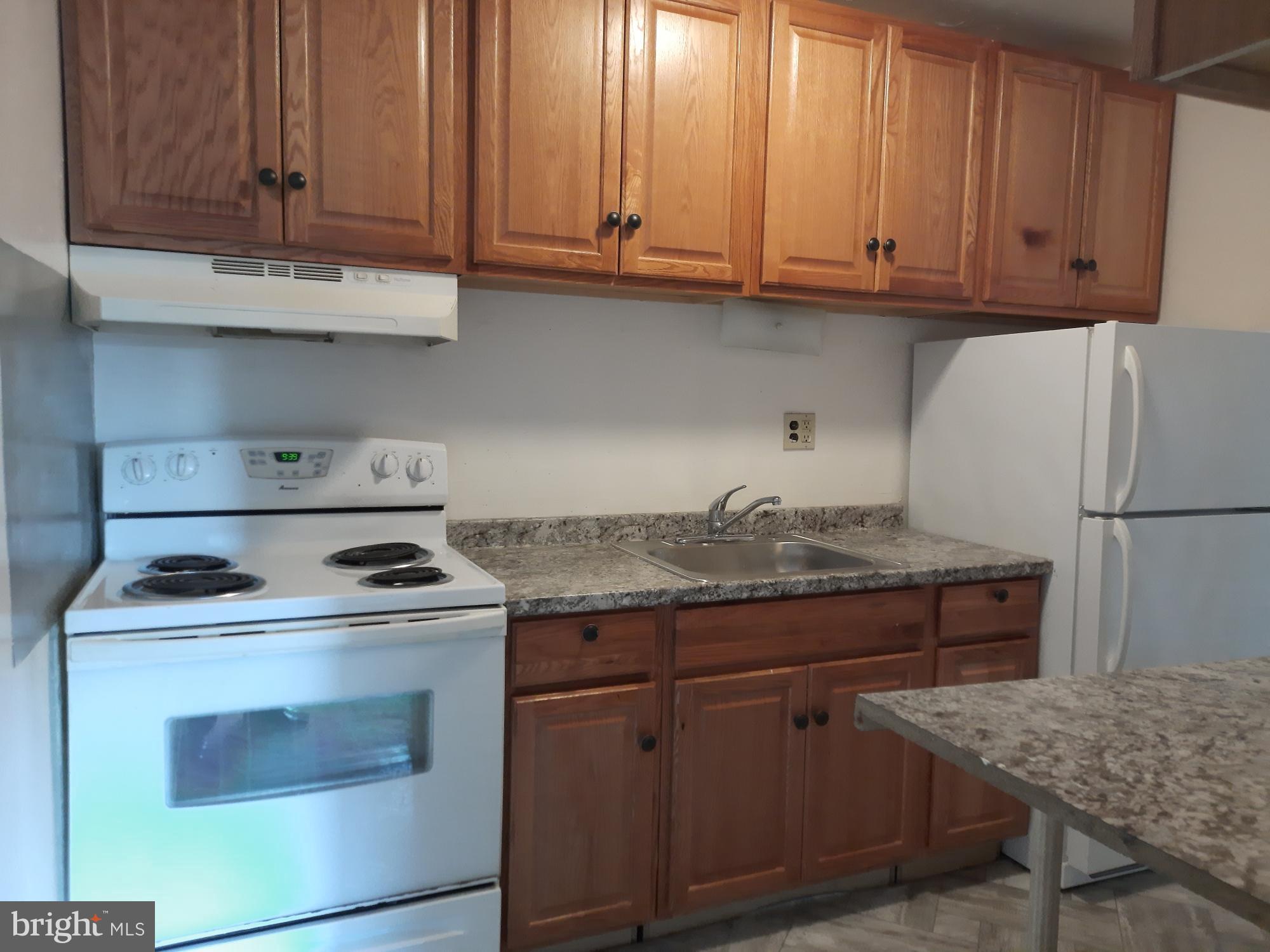 HIDDEN VALLEY - Residential Lease