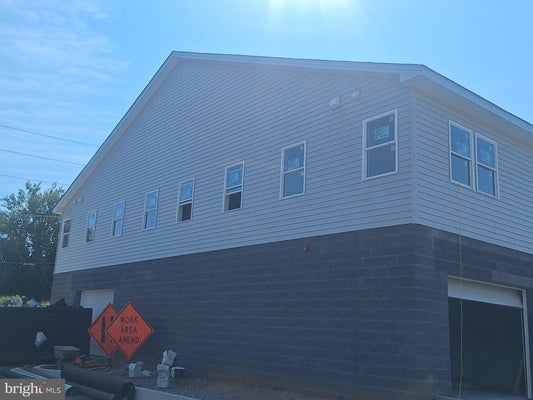 1037 W HIGH ST APT 1, STOWE, PA 19464 - Image 2399f1597338f4e4ee2016184c41b8b3/3159011679
