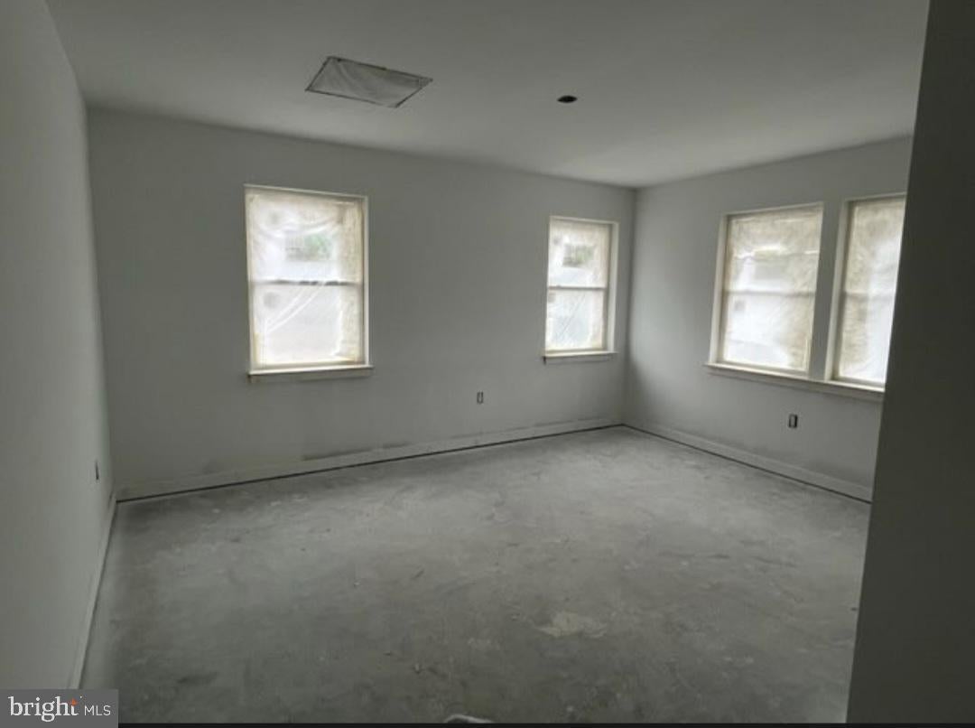 1037 W HIGH STREET APT 1