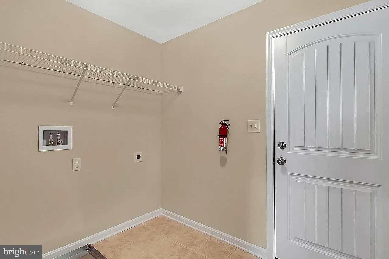 HANOVER - Residential Lease