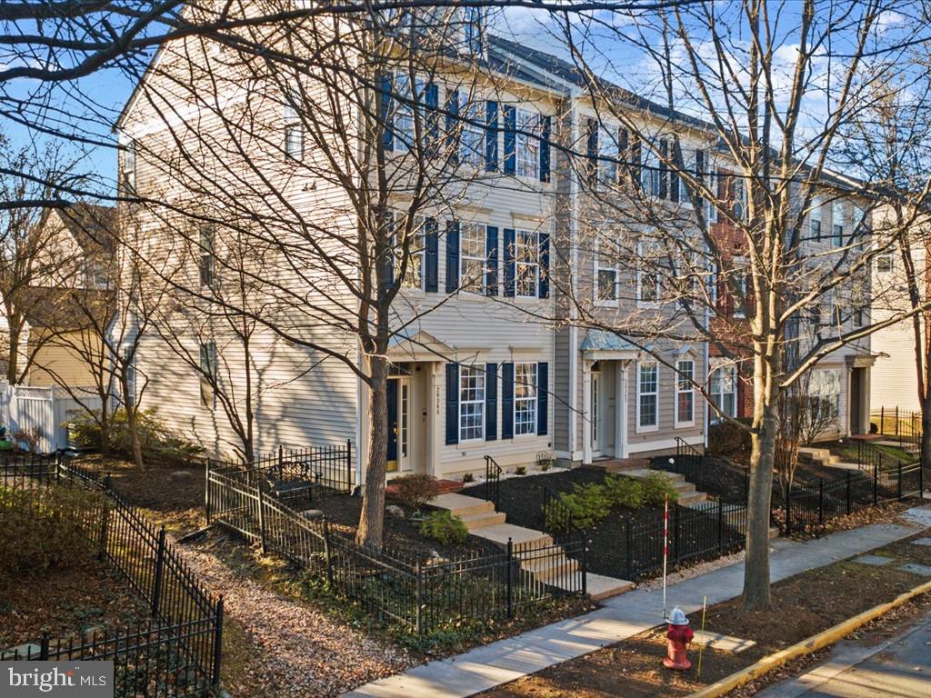 20345 BOWFONDS STREET