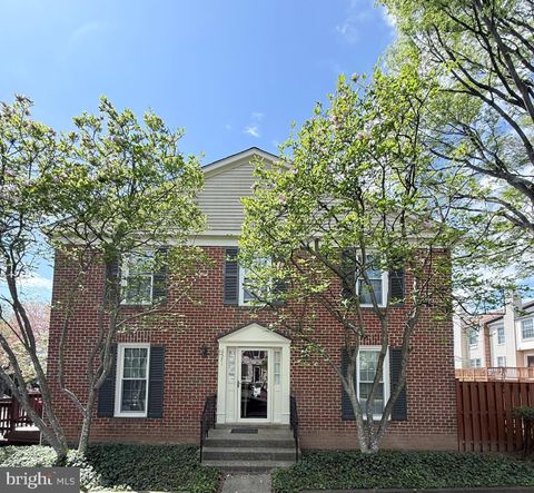 6571 BERMUDA GREEN COURT ALEXANDRIA VA 22312