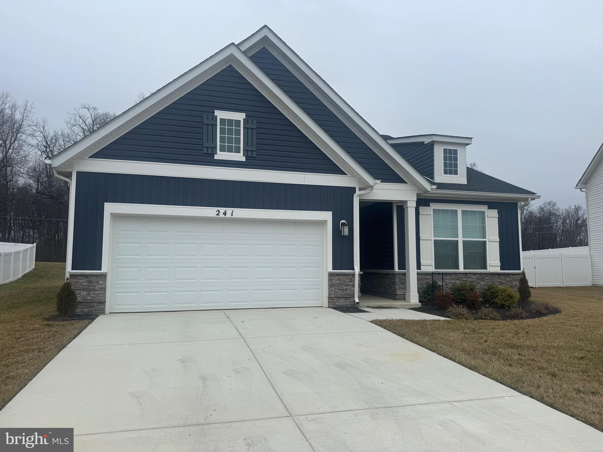 STONECREST - Residential Lease