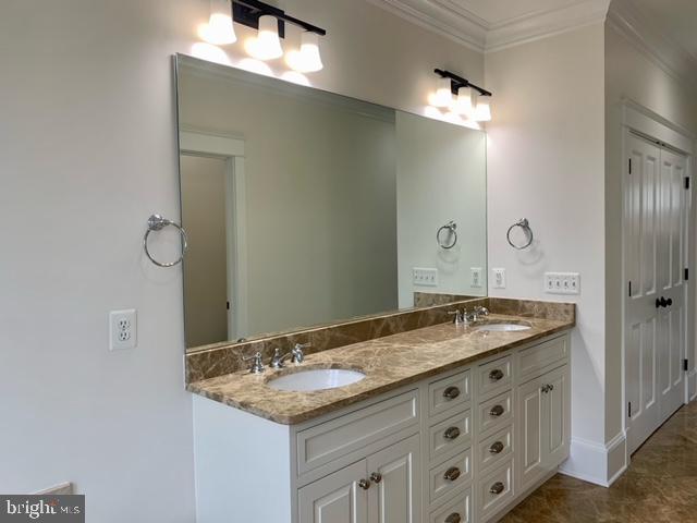 WAVERLY HILLS - Residential Lease