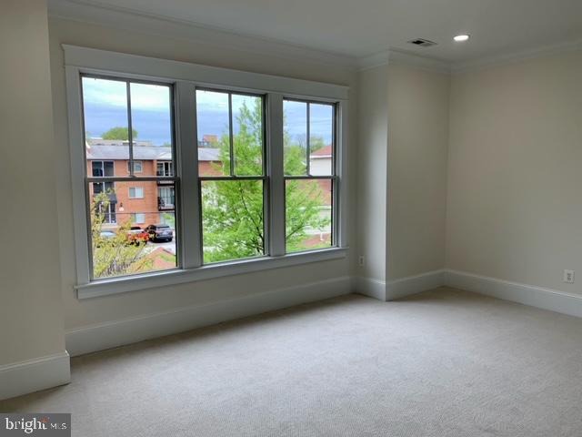 WAVERLY HILLS - Residential Lease