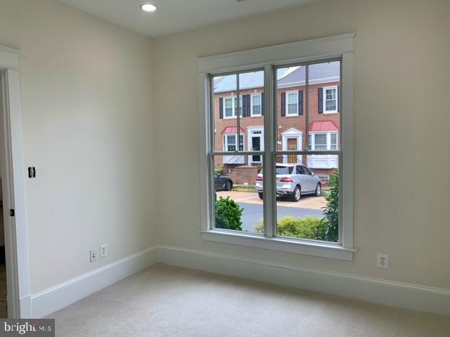 WAVERLY HILLS - Residential Lease