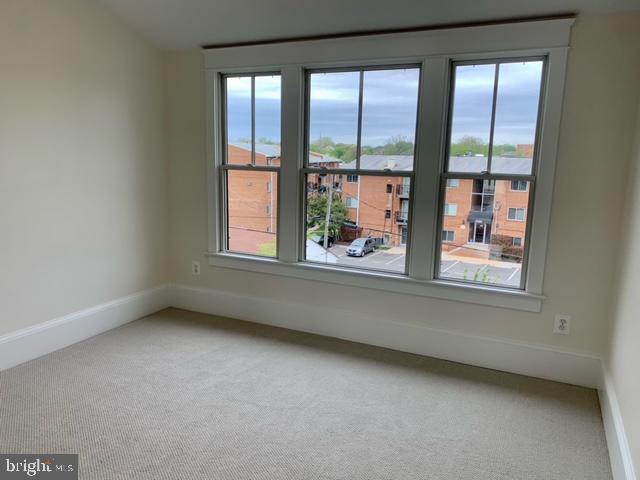 WAVERLY HILLS - Residential Lease